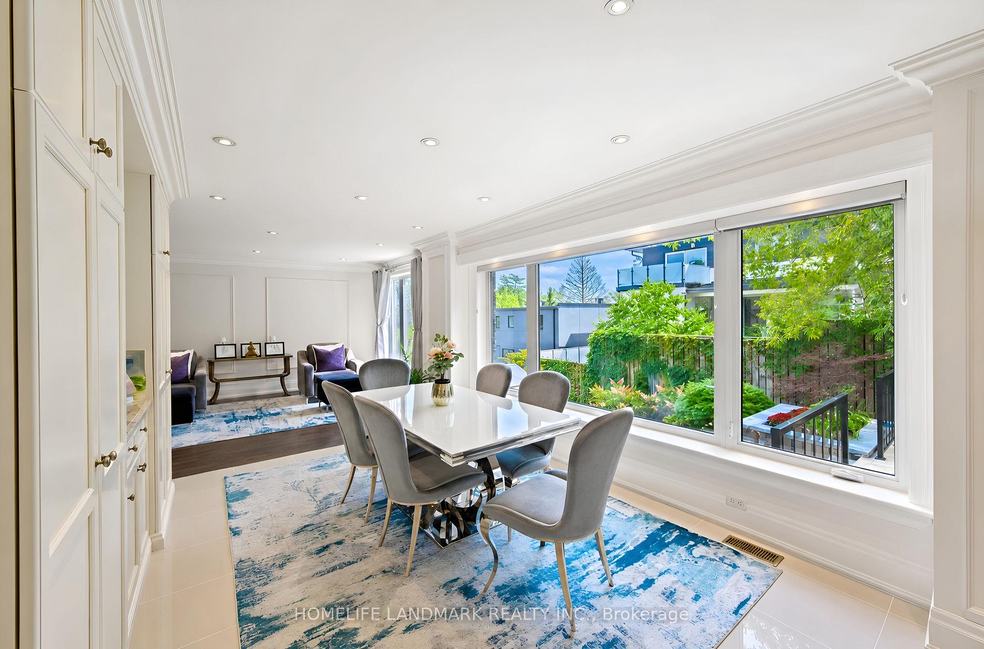 Photo 11 of 21 Bearwood Drive, Etobicoke, Edenbridge-Humber Valley — HOMEH