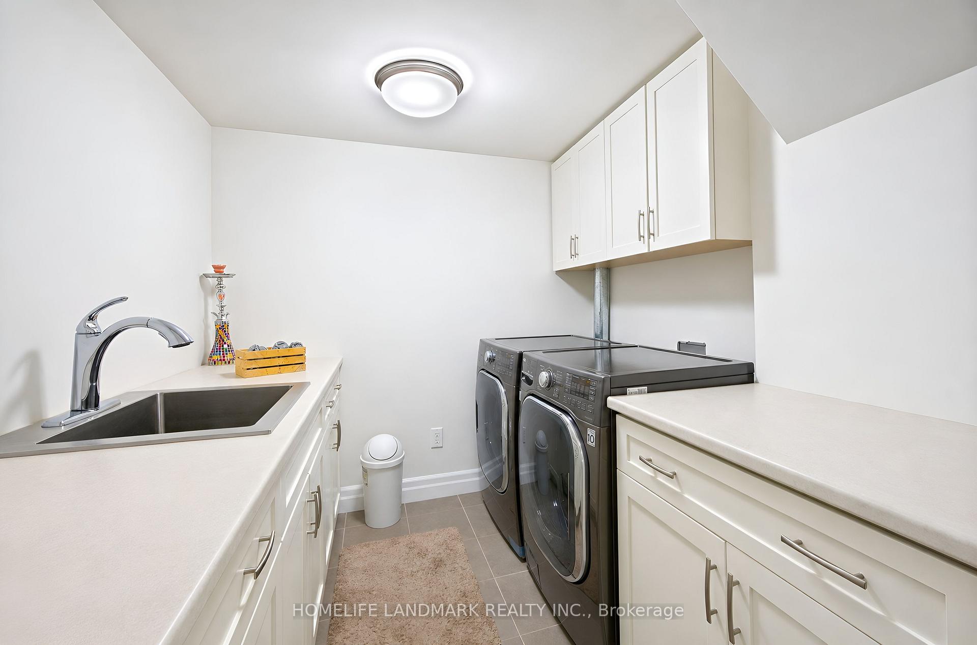 Photo 27 of 21 Bearwood Drive, Etobicoke, Edenbridge-Humber Valley — HOMEH
