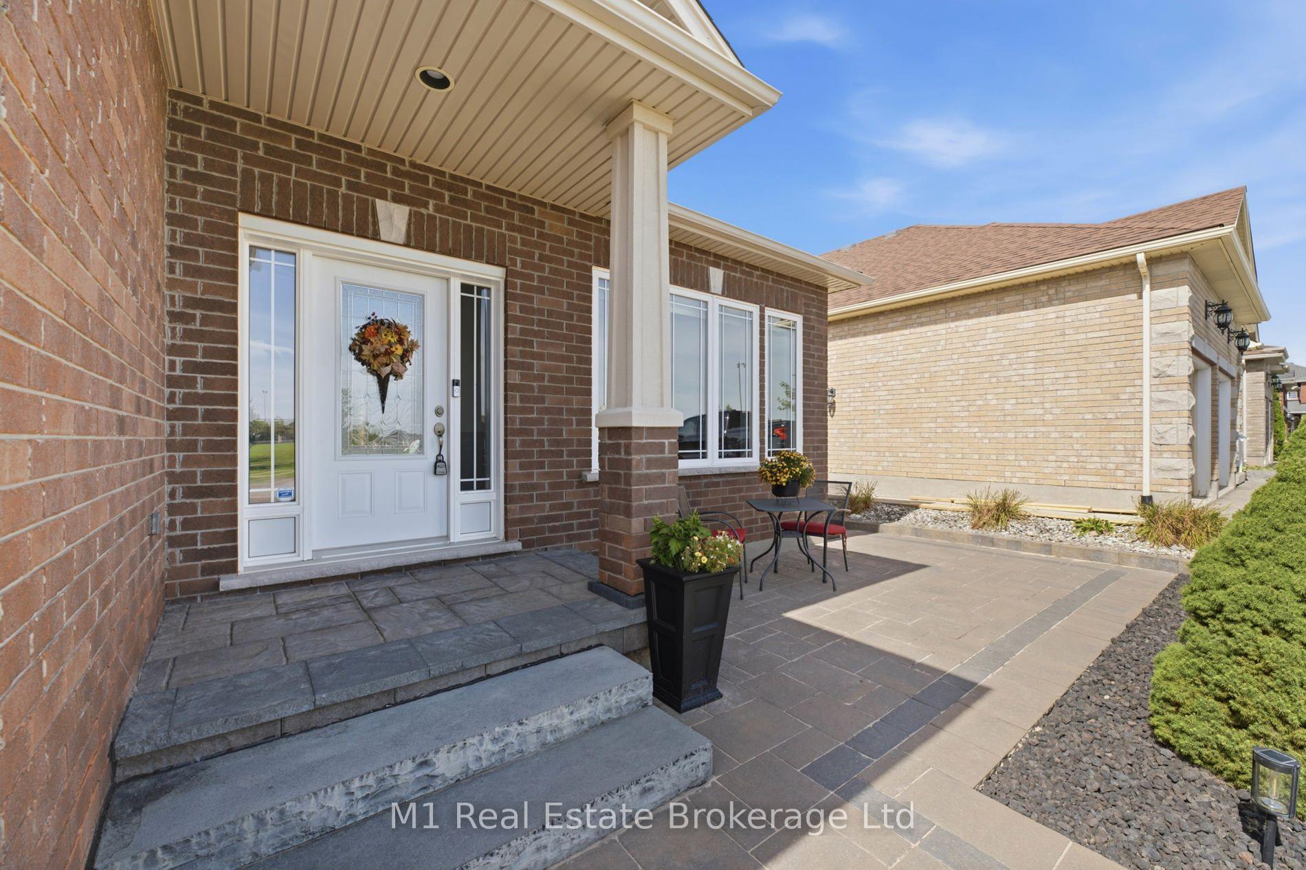 Photo 5 of 12 Sweeney Drive, Guelph, Kortright East — HOMEH