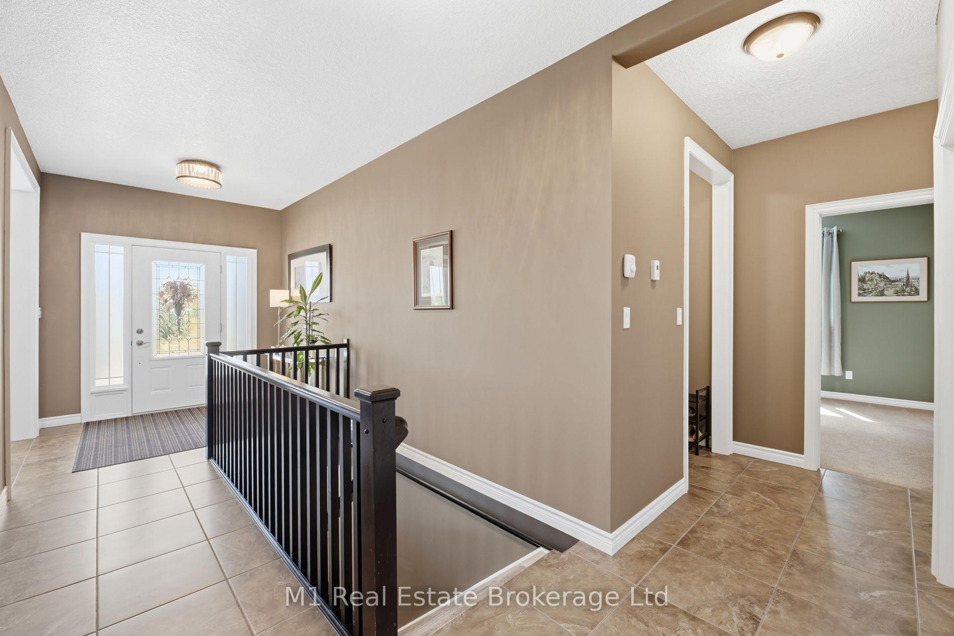 Photo 7 of 12 Sweeney Drive, Guelph, Kortright East — HOMEH