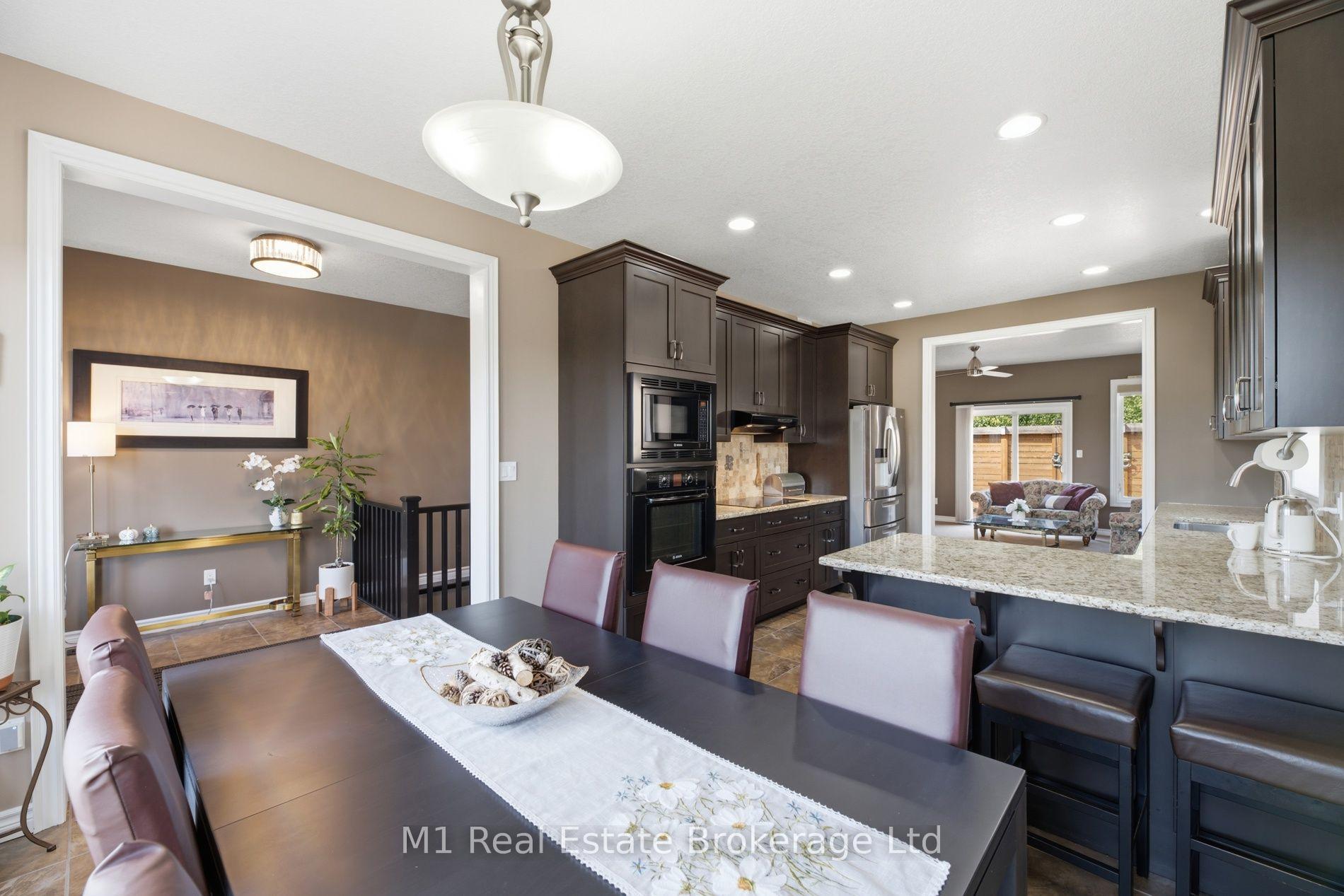 Photo 16 of 12 Sweeney Drive, Guelph, Kortright East — HOMEH