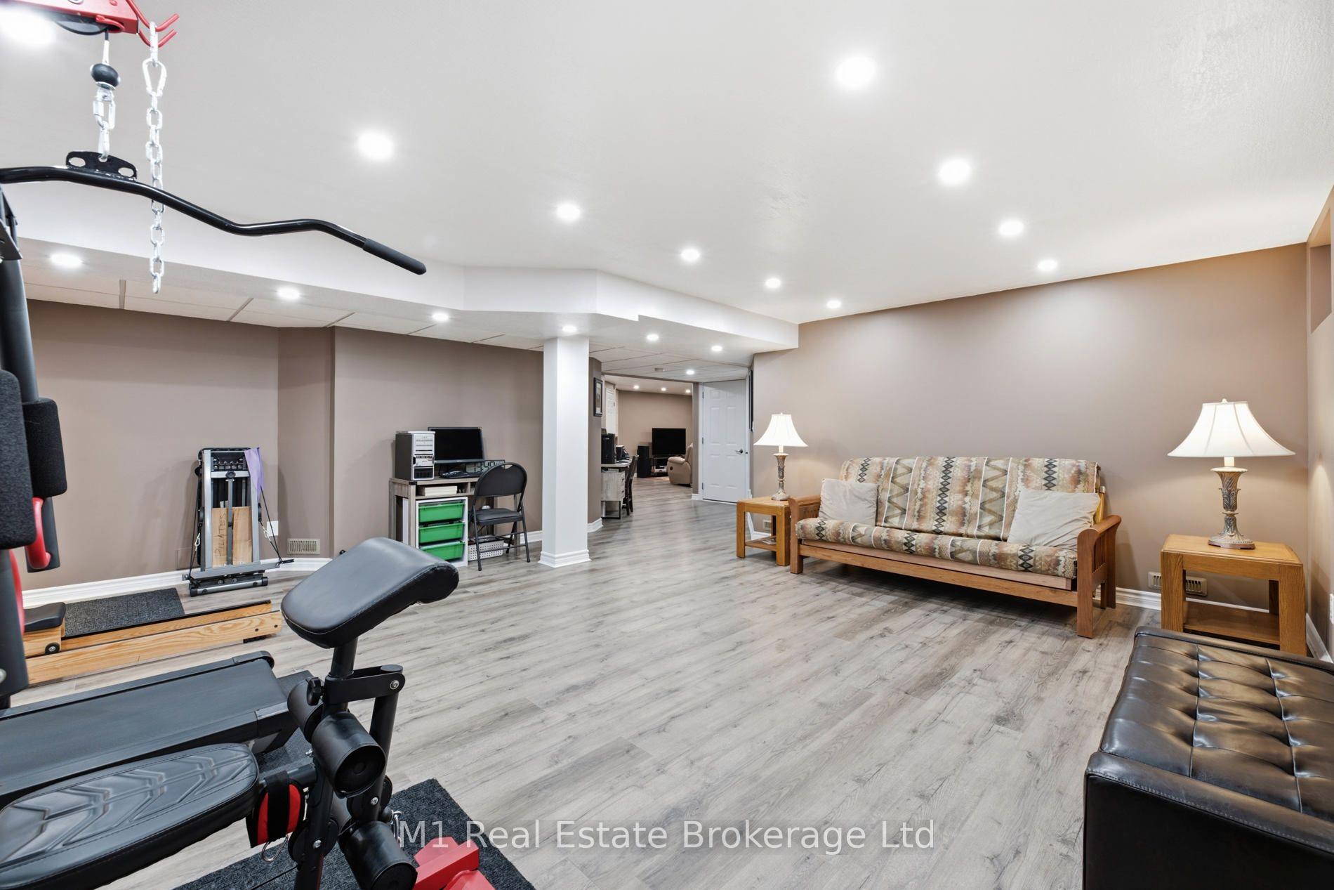 Photo 30 of 12 Sweeney Drive, Guelph, Kortright East — HOMEH