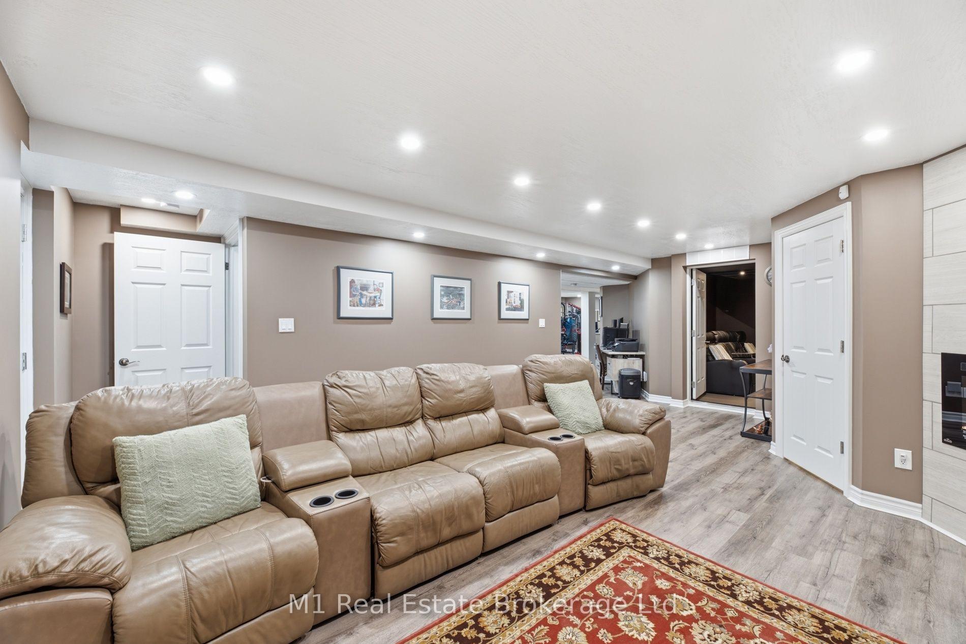 Photo 32 of 12 Sweeney Drive, Guelph, Kortright East — HOMEH