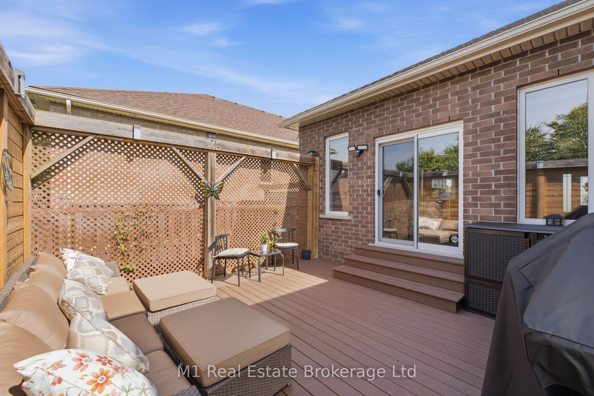Photo 40 of 12 Sweeney Drive, Guelph, Kortright East — HOMEH