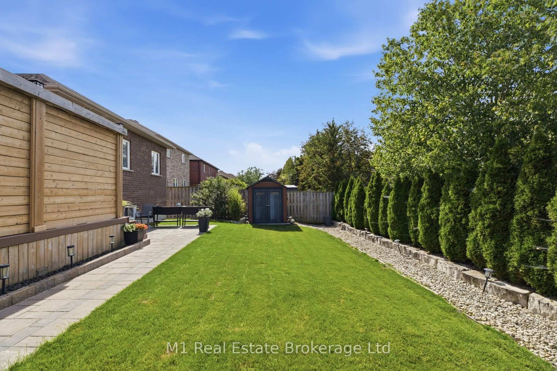 Photo 43 of 12 Sweeney Drive, Guelph, Kortright East — HOMEH