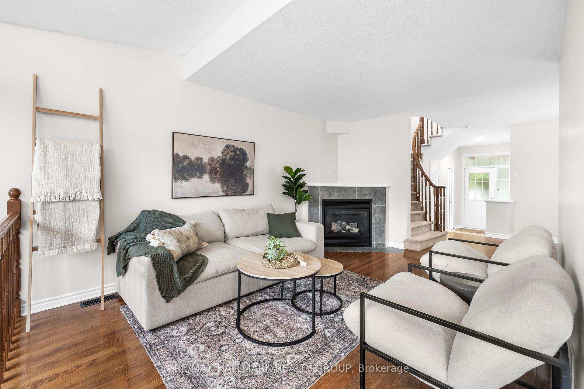 Photo 16 of 1006 Markwick Crescent, Ottawa, Notting Hill/Summerside — HOMEH