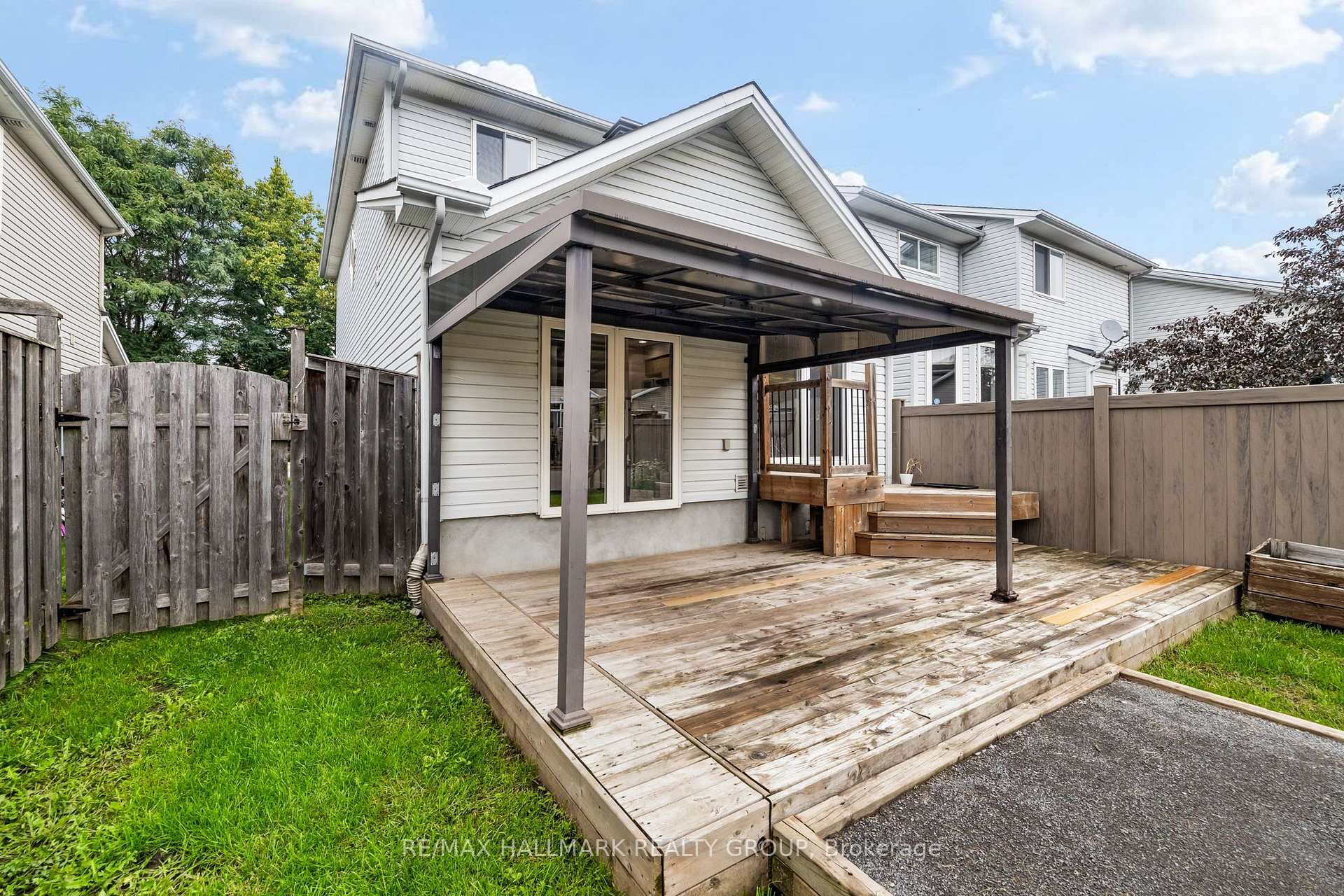 Photo 26 of 1006 Markwick Crescent, Ottawa, Notting Hill/Summerside — HOMEH