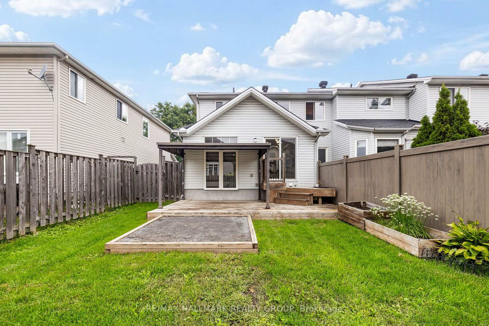 Photo 28 of 1006 Markwick Crescent, Ottawa, Notting Hill/Summerside — HOMEH