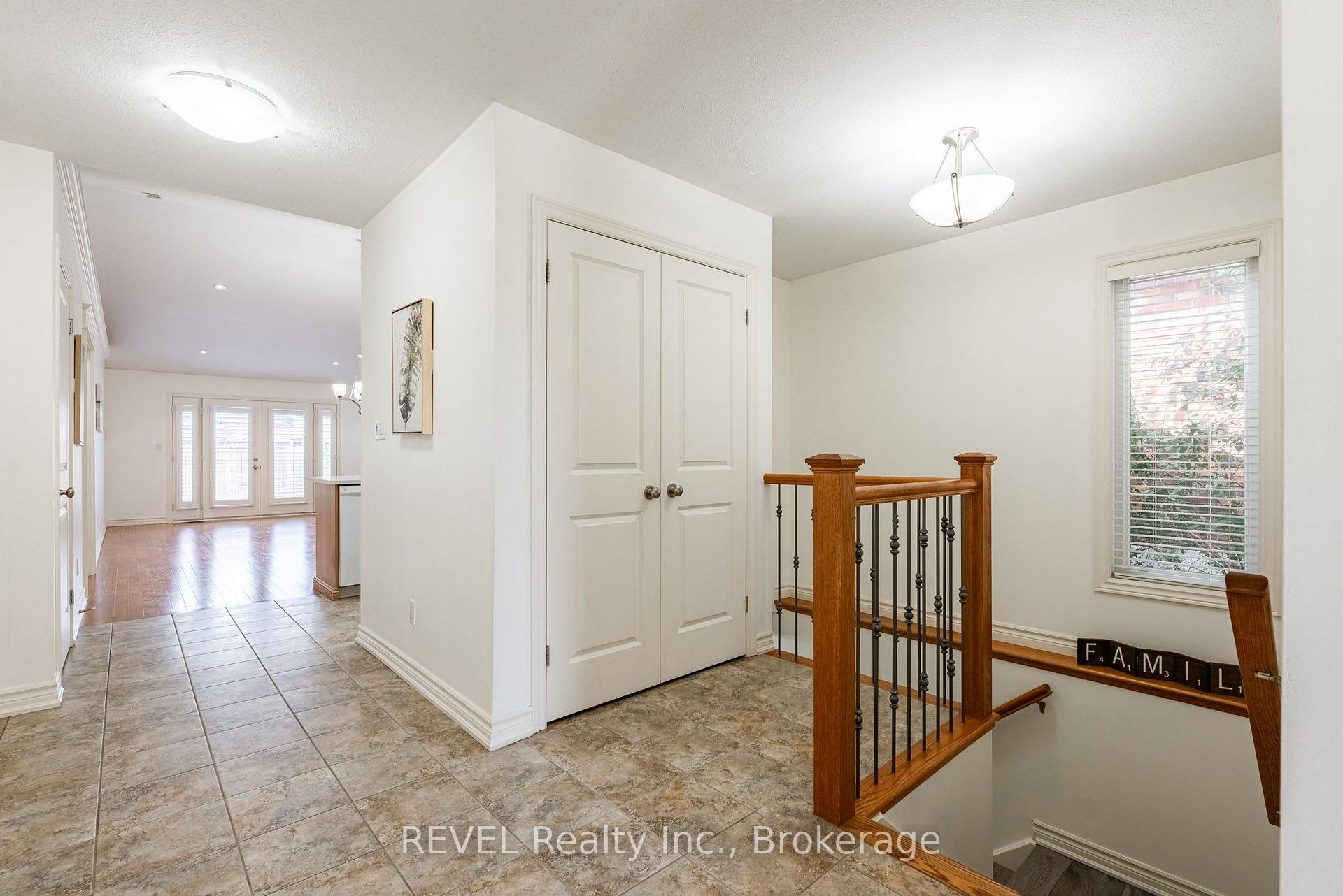 Photo 5 of 23 Myrtle Avenue, St. Catharines, Carlton/Bunting — HOMEH