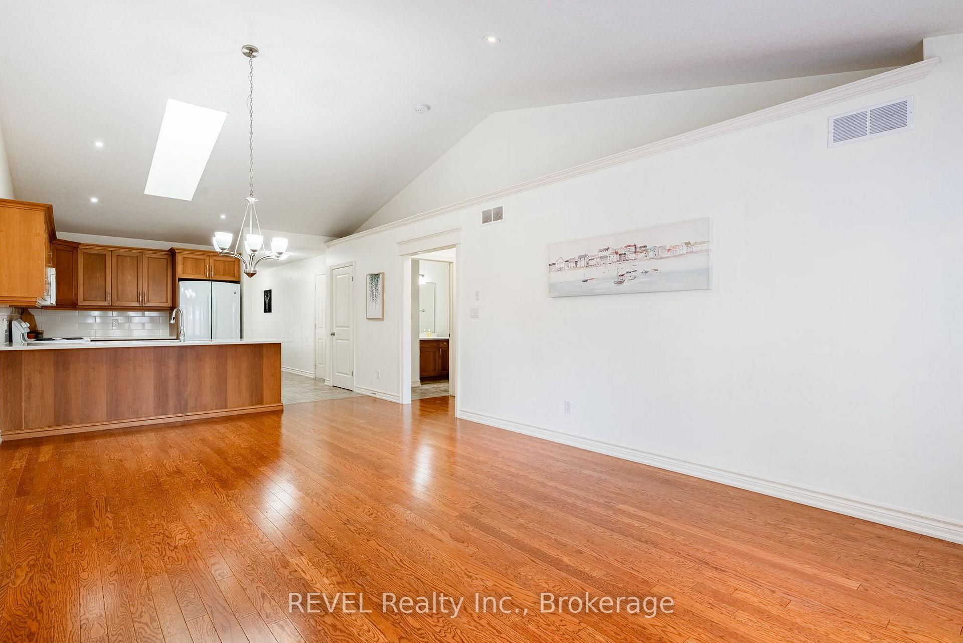 Photo 19 of 23 Myrtle Avenue, St. Catharines, Carlton/Bunting — HOMEH