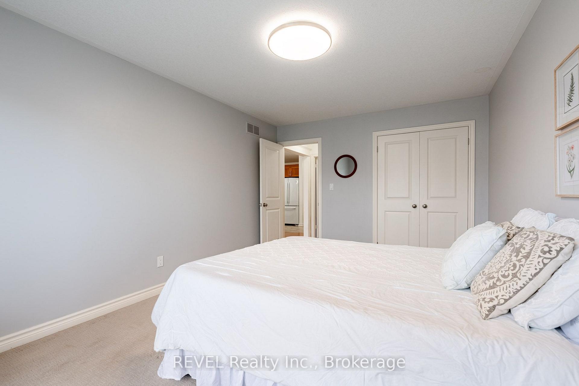 Photo 26 of 23 Myrtle Avenue, St. Catharines, Carlton/Bunting — HOMEH