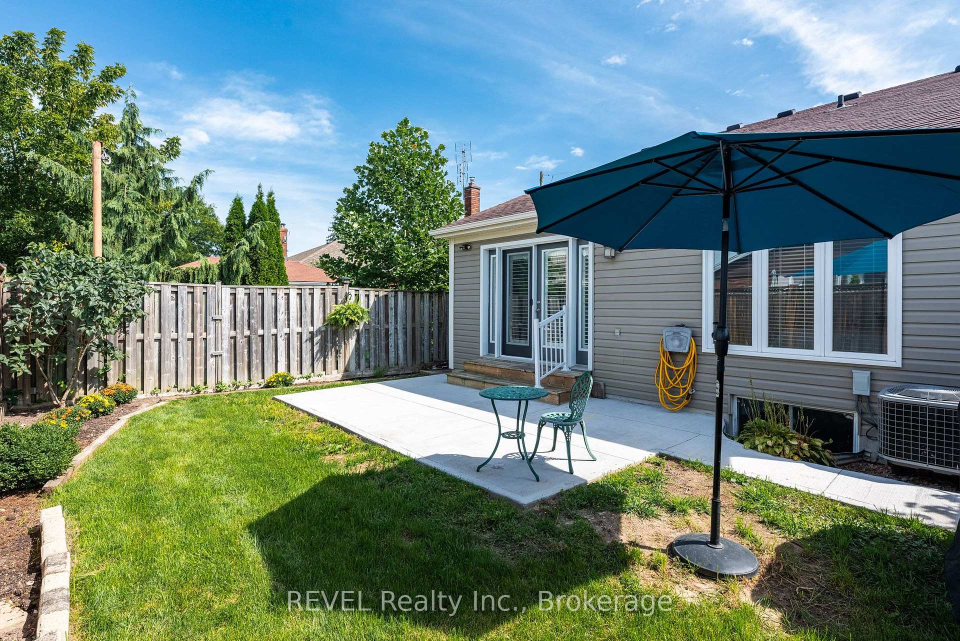 Photo 35 of 23 Myrtle Avenue, St. Catharines, Carlton/Bunting — HOMEH