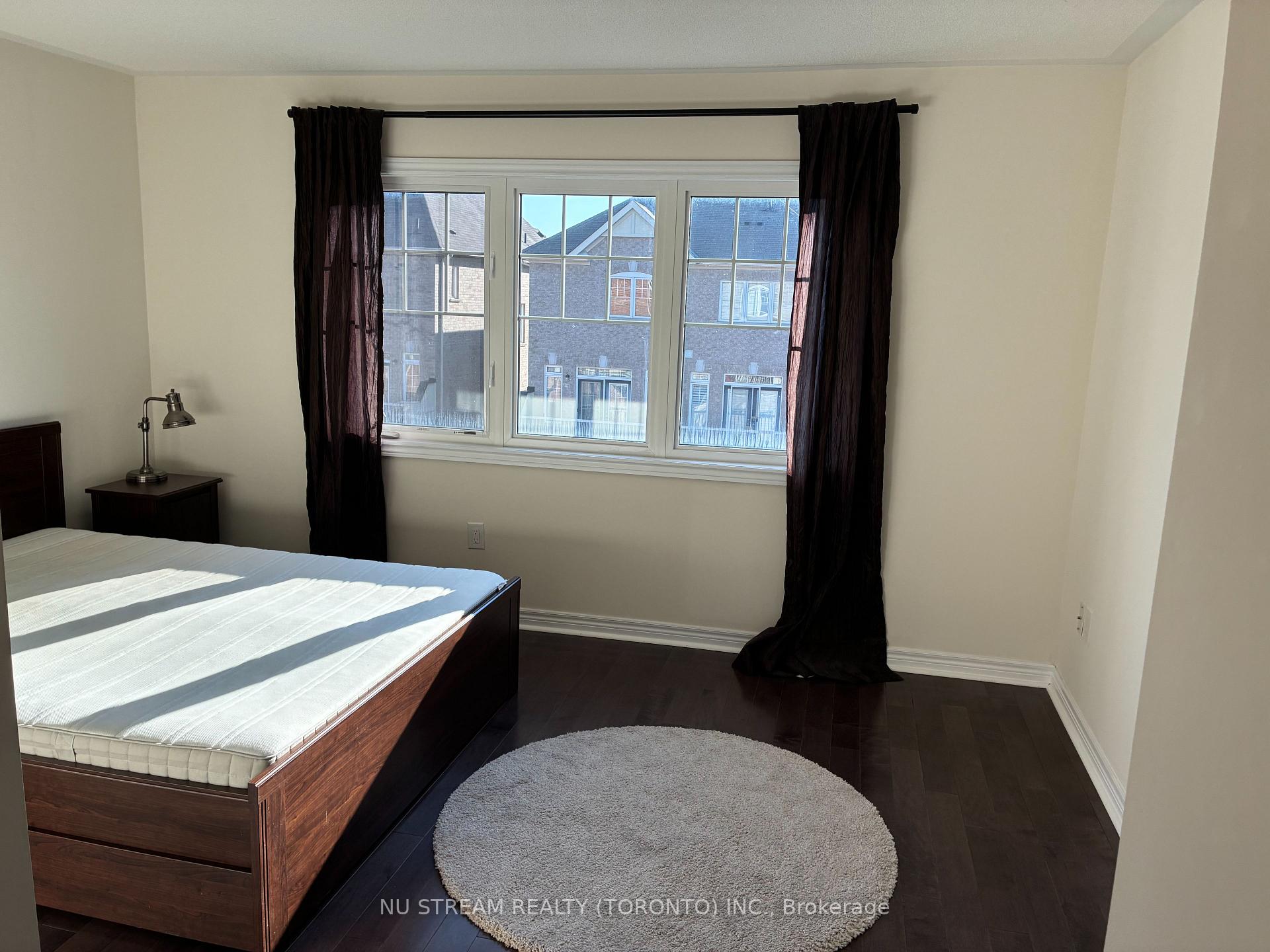 Photo 6 of 300 Delray Drive, Markham, Greensborough — HOMEH