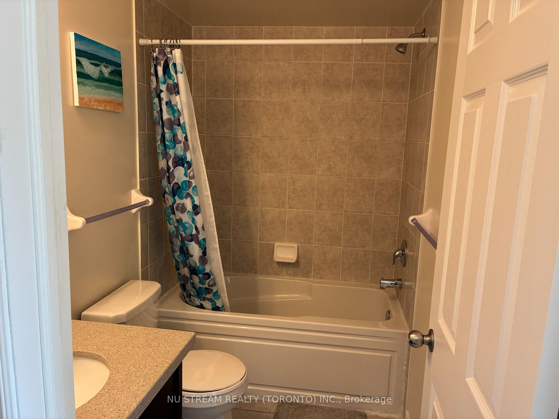 Photo 7 of 300 Delray Drive, Markham, Greensborough — HOMEH