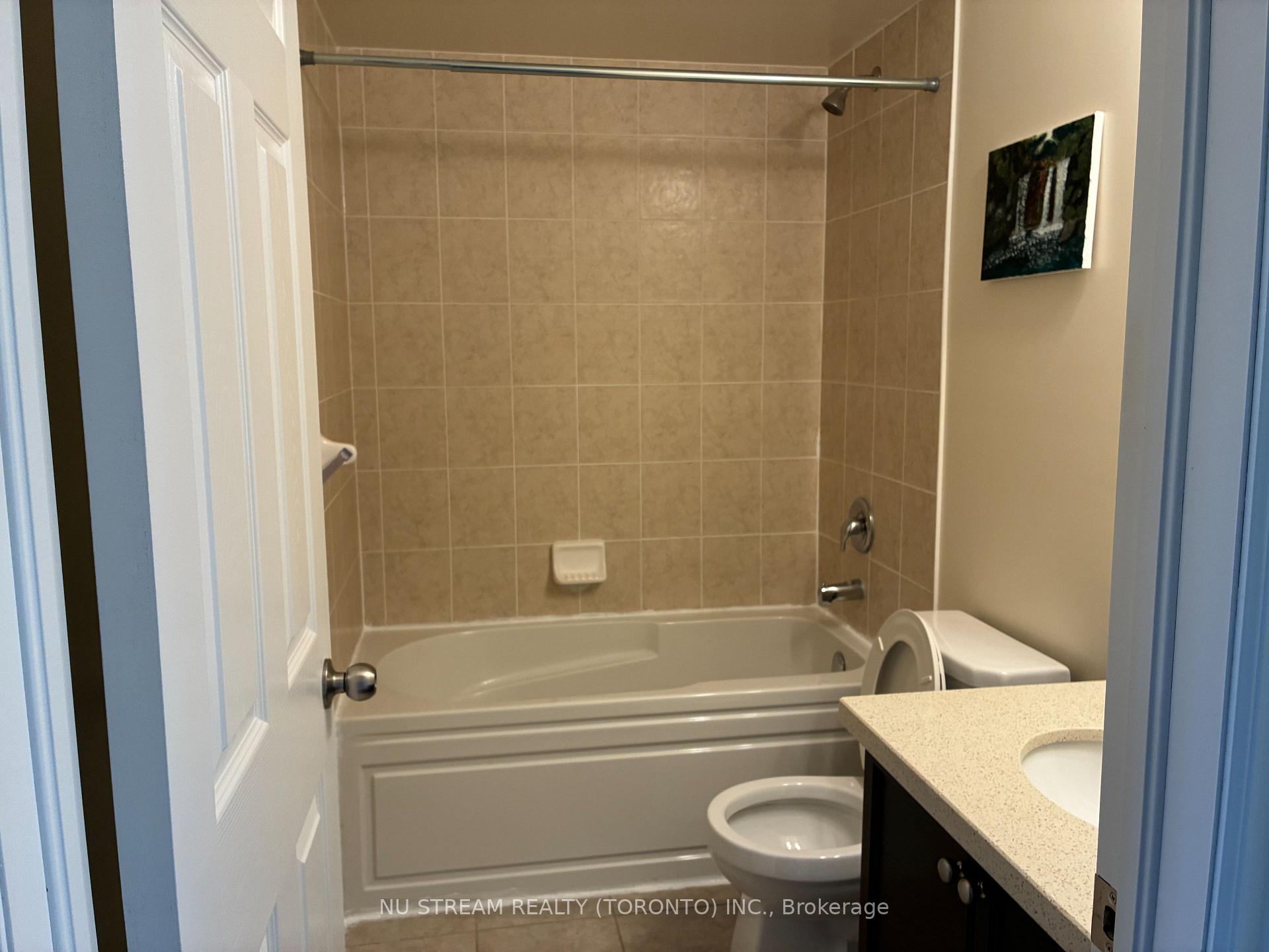 Photo 9 of 300 Delray Drive, Markham, Greensborough — HOMEH