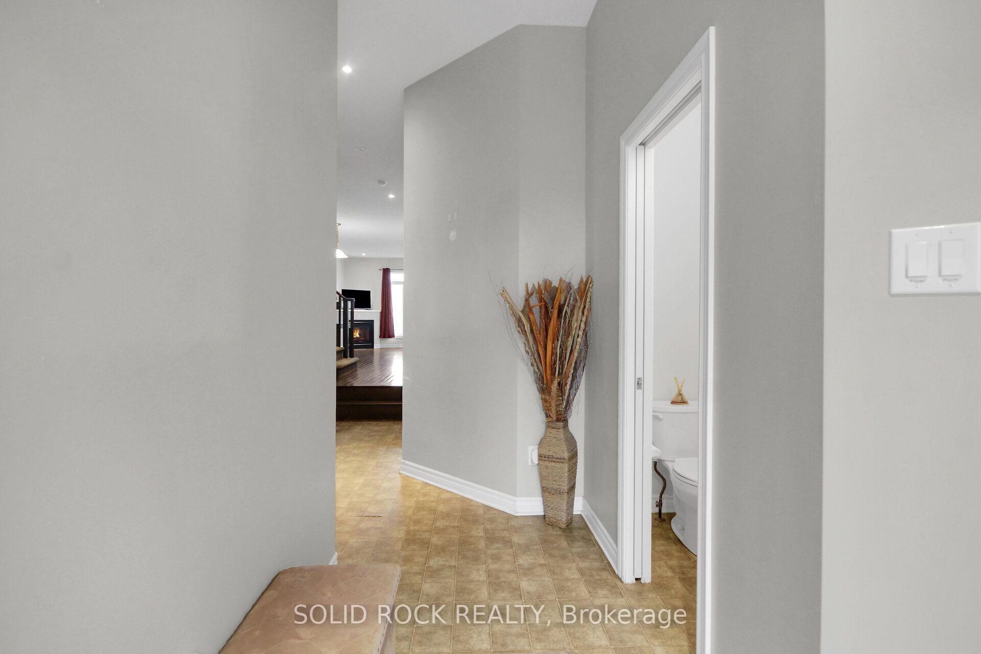 Photo 5 of 520 Grand Tully Way, Ottawa, Riverside South — HOMEH
