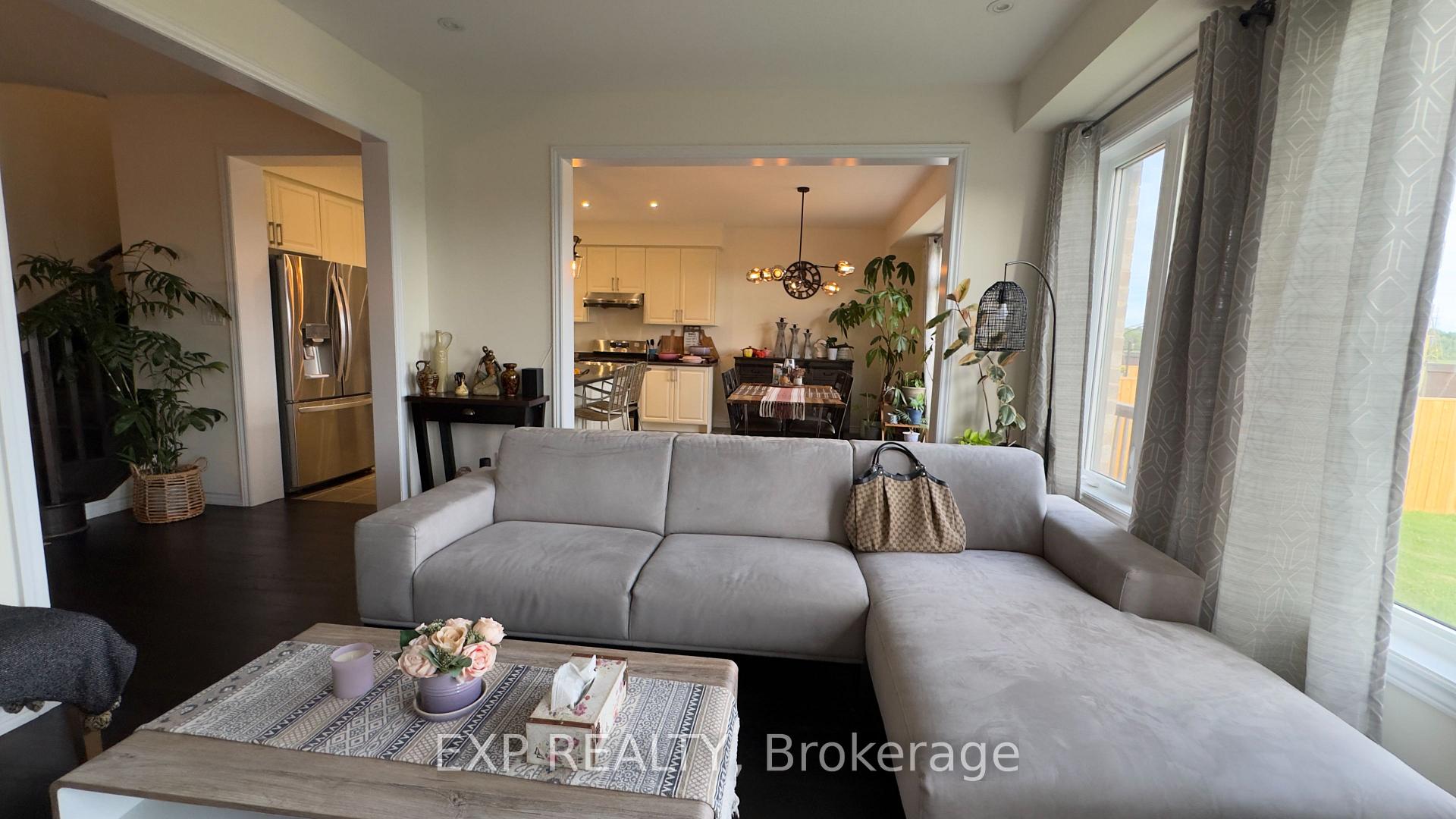 Photo 8 of 190 Explorer Way, Thorold, Rolling Meadows — HOMEH