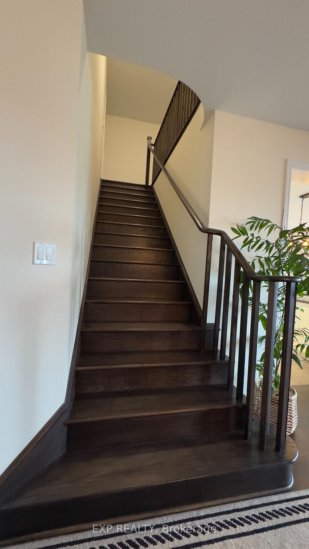 Photo 13 of 190 Explorer Way, Thorold, Rolling Meadows — HOMEH