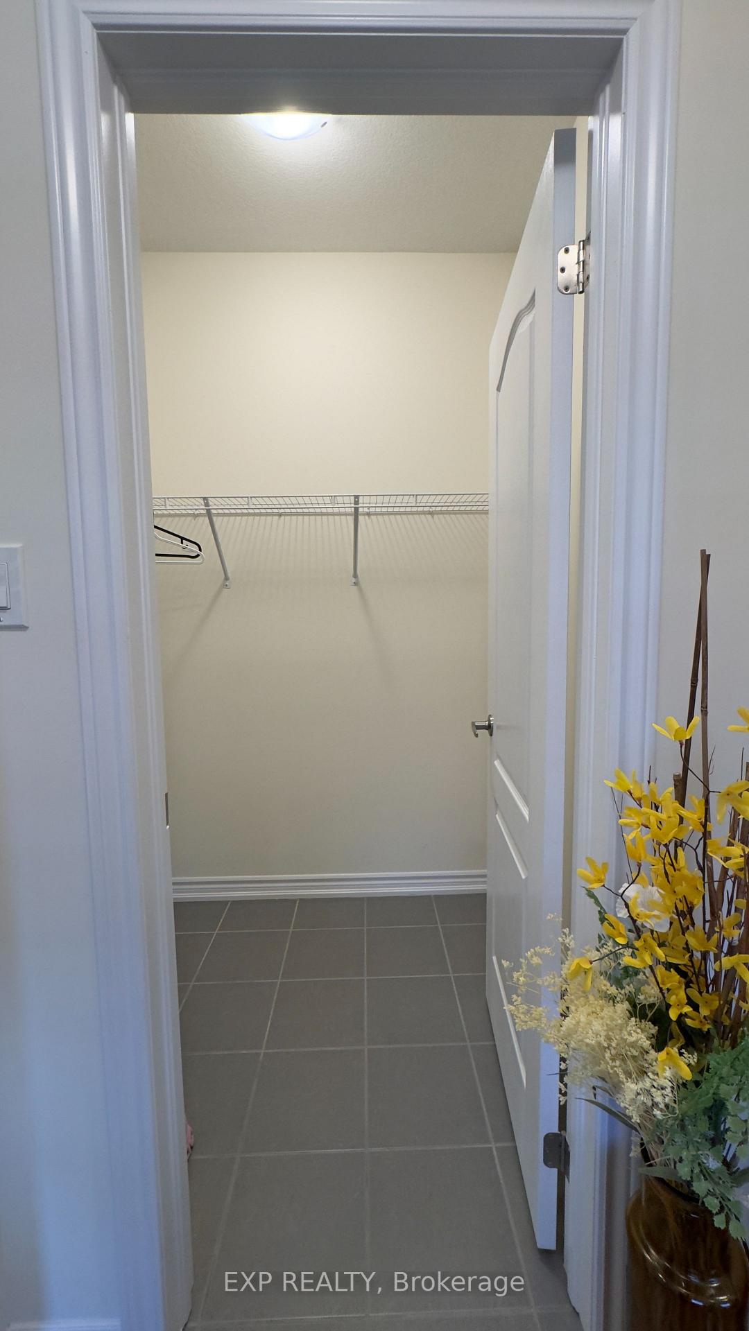 Photo 19 of 190 Explorer Way, Thorold, Rolling Meadows — HOMEH