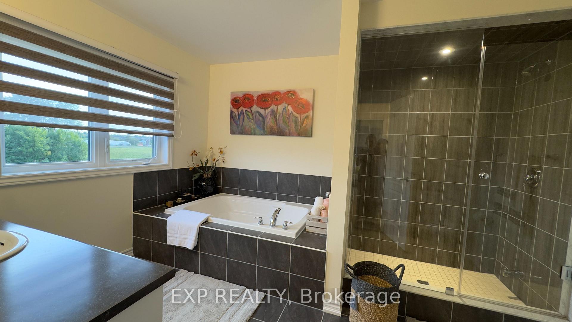 Photo 40 of 190 Explorer Way, Thorold, Rolling Meadows — HOMEH