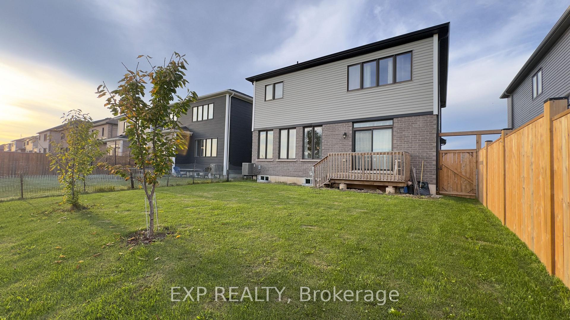 Photo 44 of 190 Explorer Way, Thorold, Rolling Meadows — HOMEH