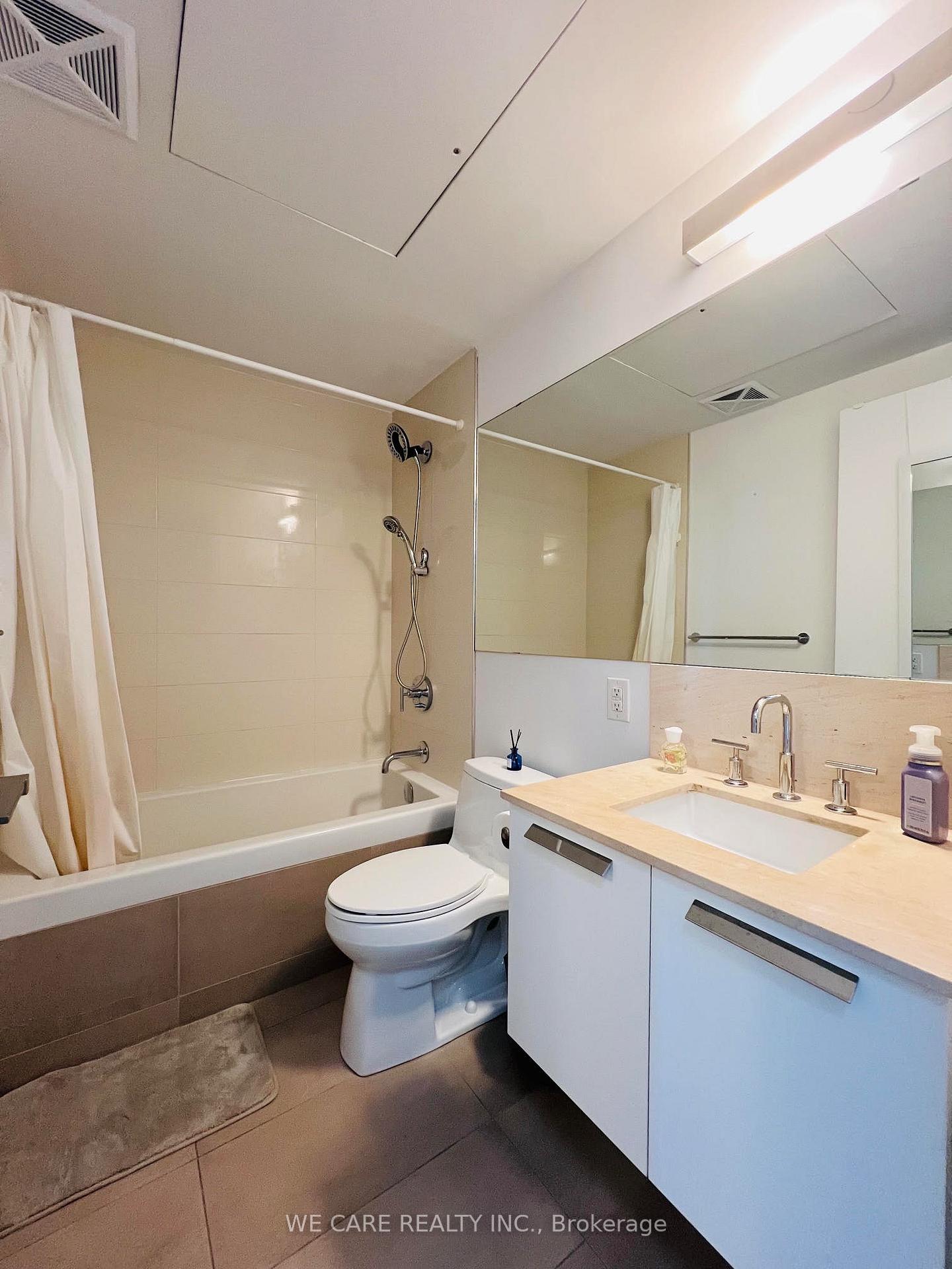Photo 9 of Unit 3701, 50 Charles Street E, Toronto, Church-Yonge Corridor — HOMEH