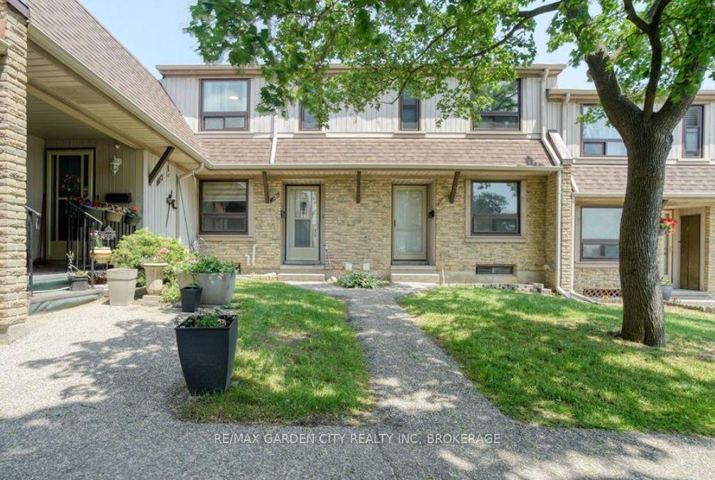 Photo of Unit #13, 280 Thaler Avenue