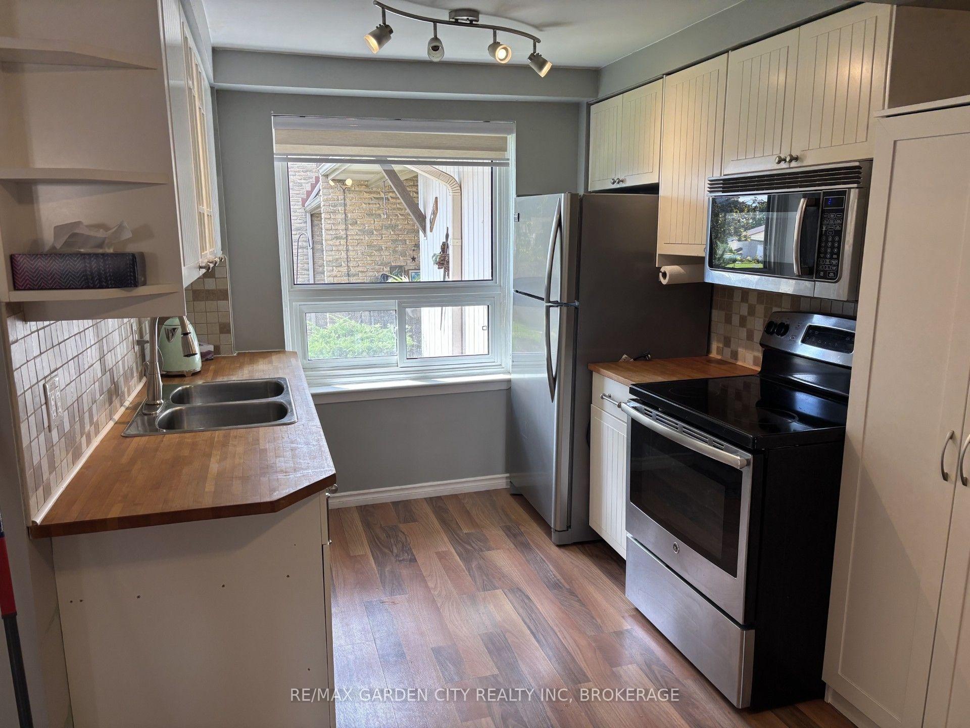 Photo 2 of Unit #13, 280 Thaler Avenue, Kitchener, Chicopee/Freeport — HOMEH
