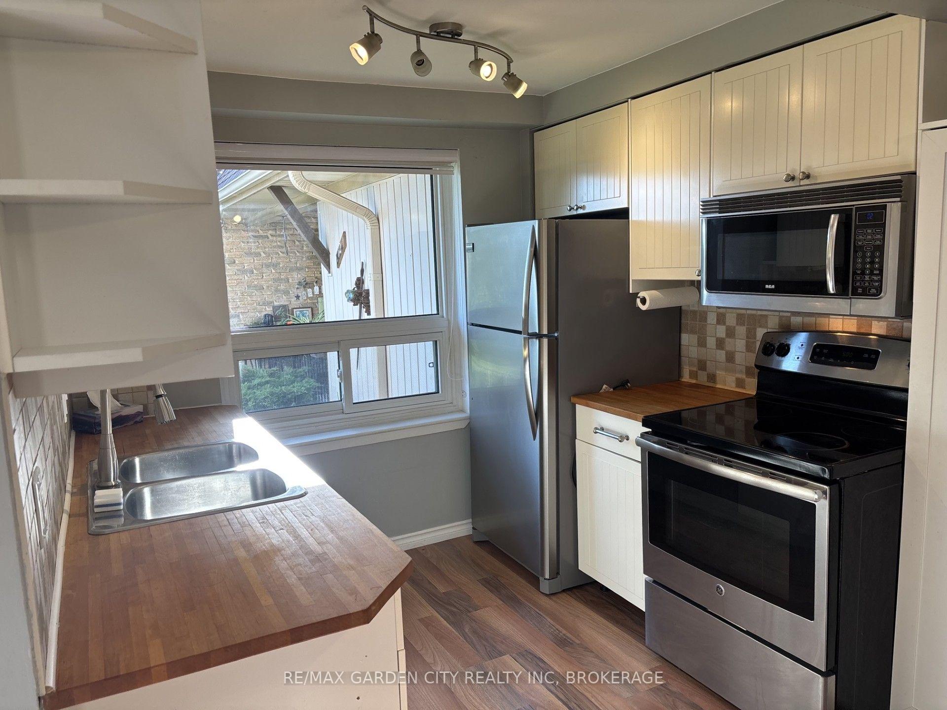 Photo 4 of Unit #13, 280 Thaler Avenue, Kitchener, Chicopee/Freeport — HOMEH