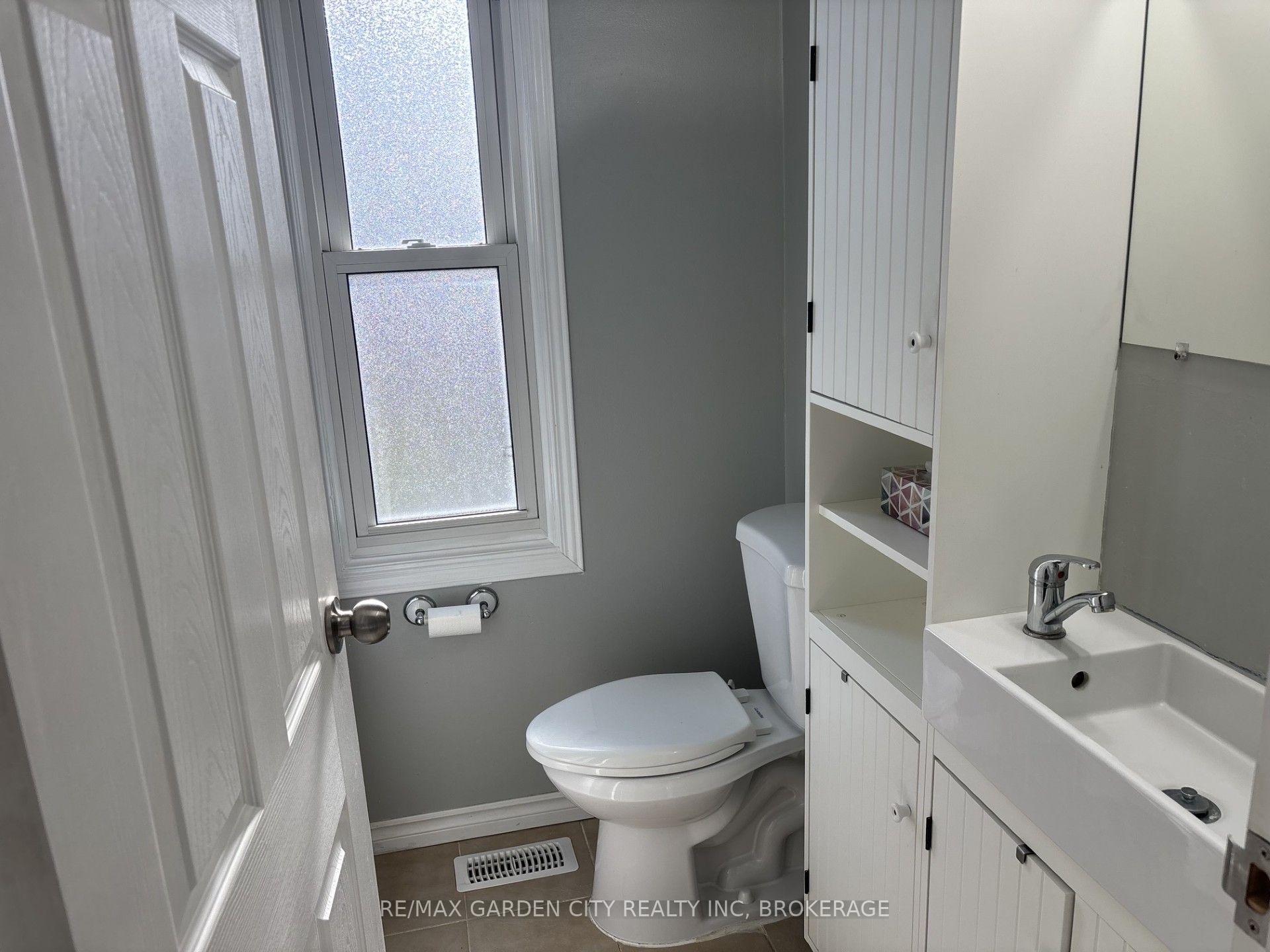 Photo 11 of Unit #13, 280 Thaler Avenue, Kitchener, Chicopee/Freeport — HOMEH