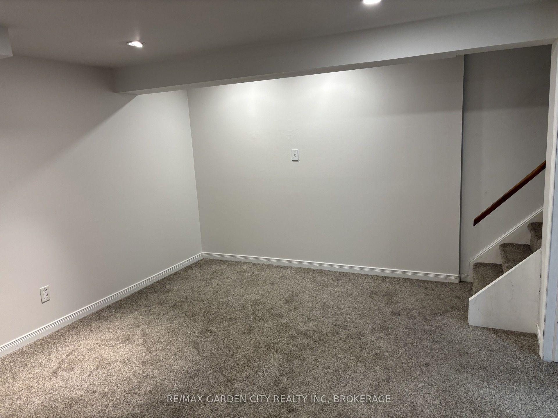 Photo 15 of Unit #13, 280 Thaler Avenue, Kitchener, Chicopee/Freeport — HOMEH