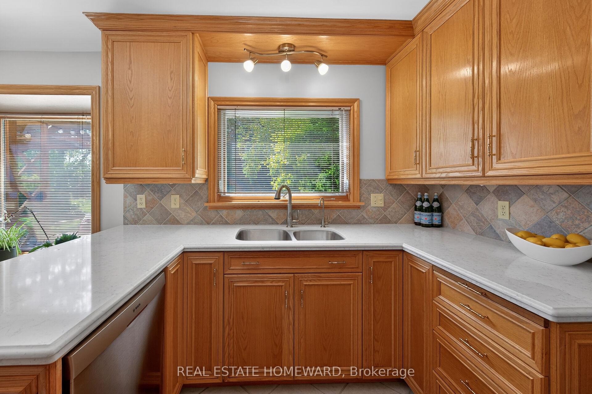Photo 15 of 634 Mountain Brow Boulevard, Hamilton, Huntington — HOMEH