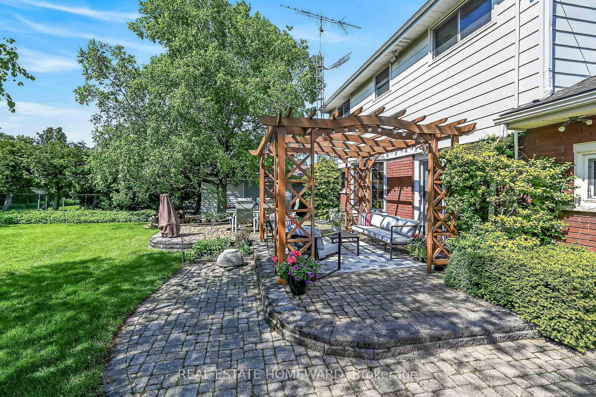 Photo 43 of 634 Mountain Brow Boulevard, Hamilton, Huntington — HOMEH