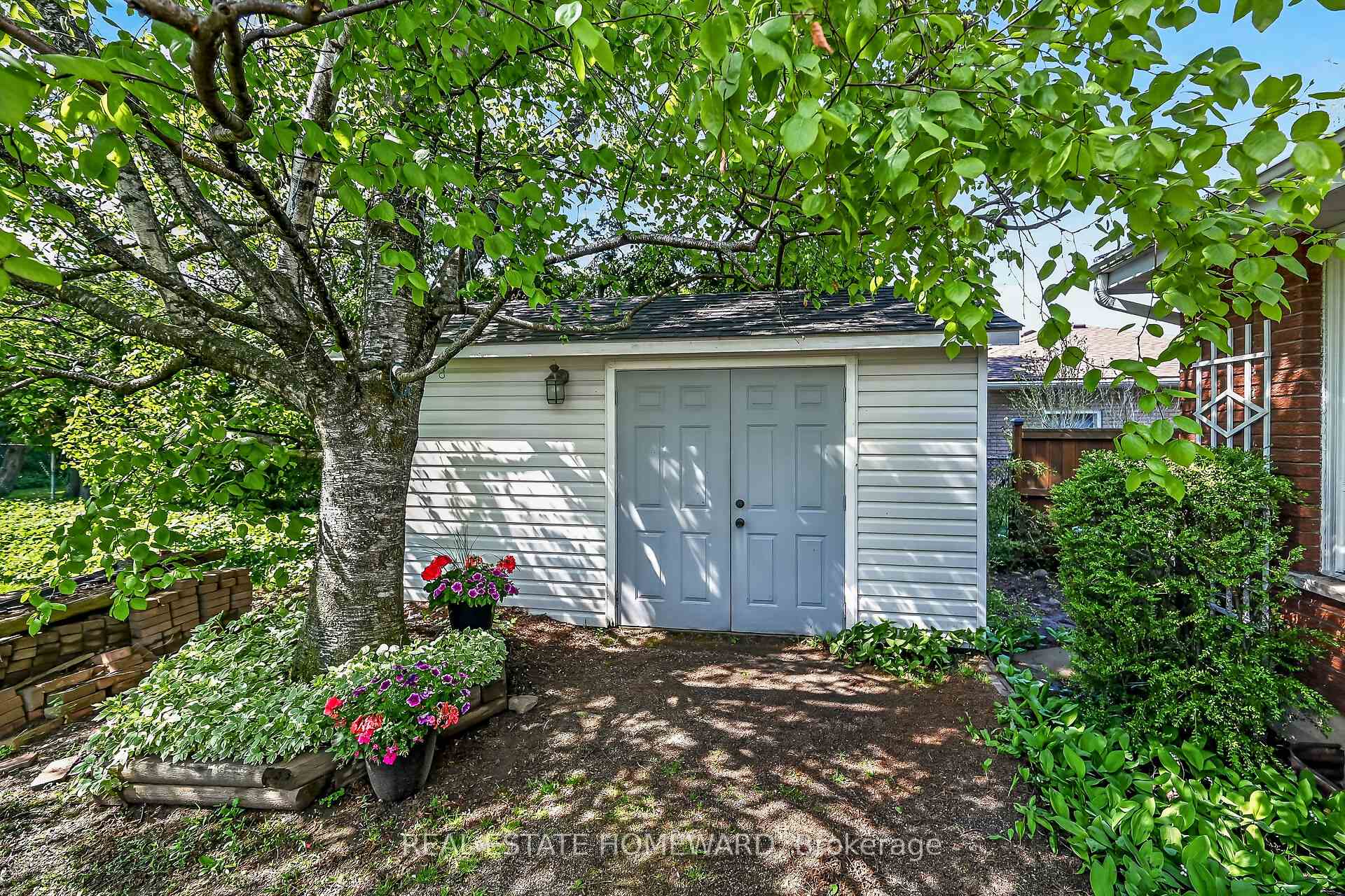 Photo 44 of 634 Mountain Brow Boulevard, Hamilton, Huntington — HOMEH