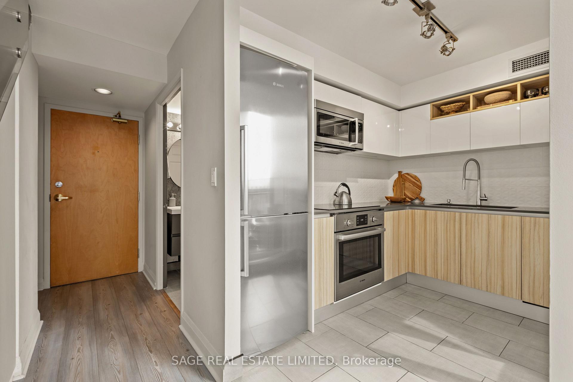 Photo 16 of Unit 506, 18 Merton Street, Toronto, Mount Pleasant West — HOMEH