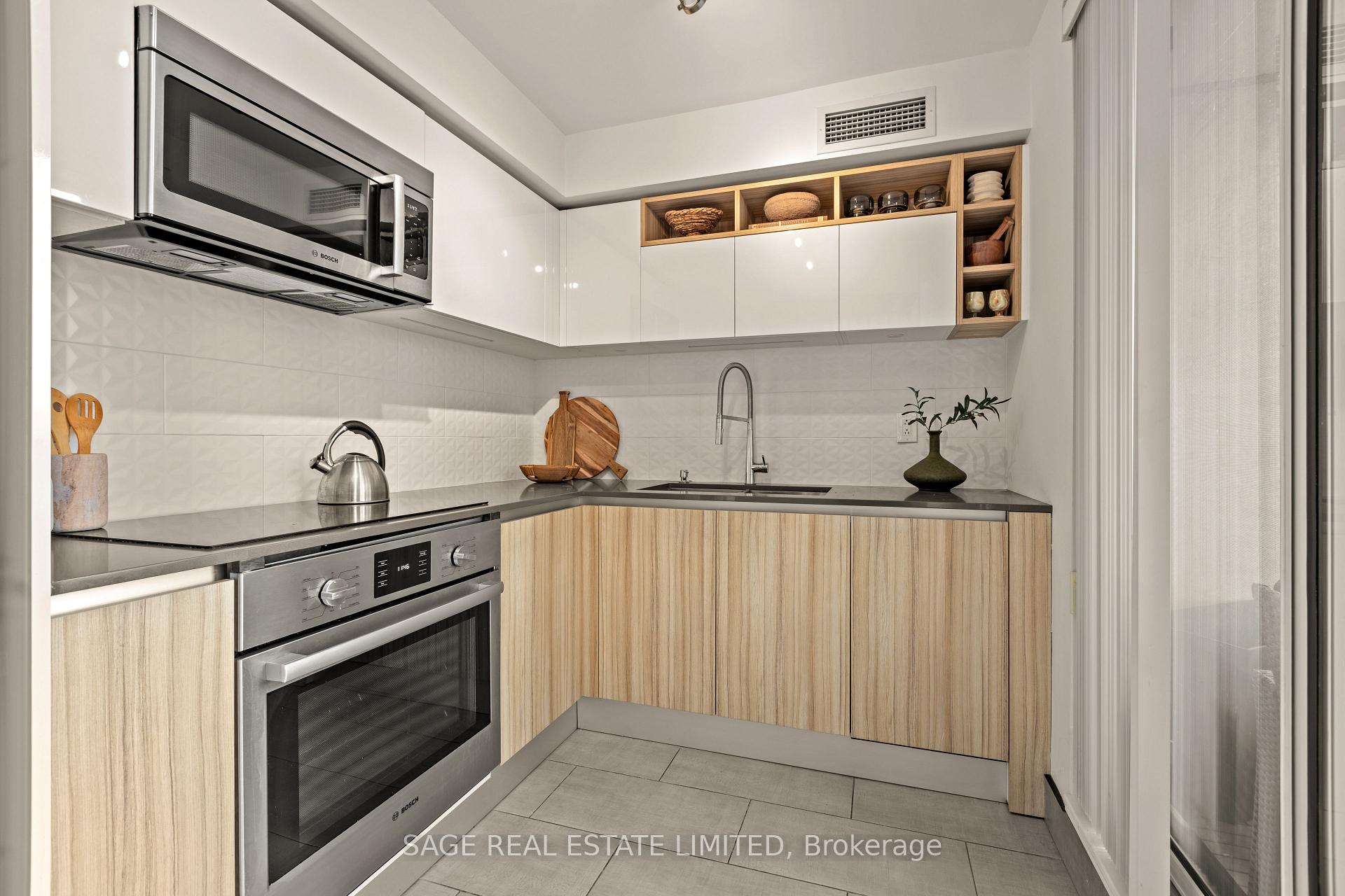 Photo 18 of Unit 506, 18 Merton Street, Toronto, Mount Pleasant West — HOMEH