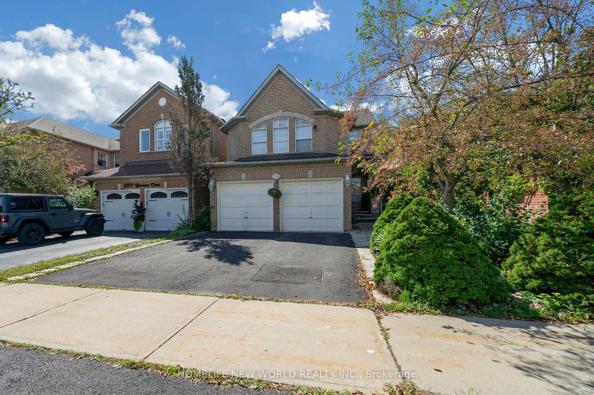 Photo 7 of 2326 Yorktown Circle, Mississauga, Central Erin Mills — HOMEH