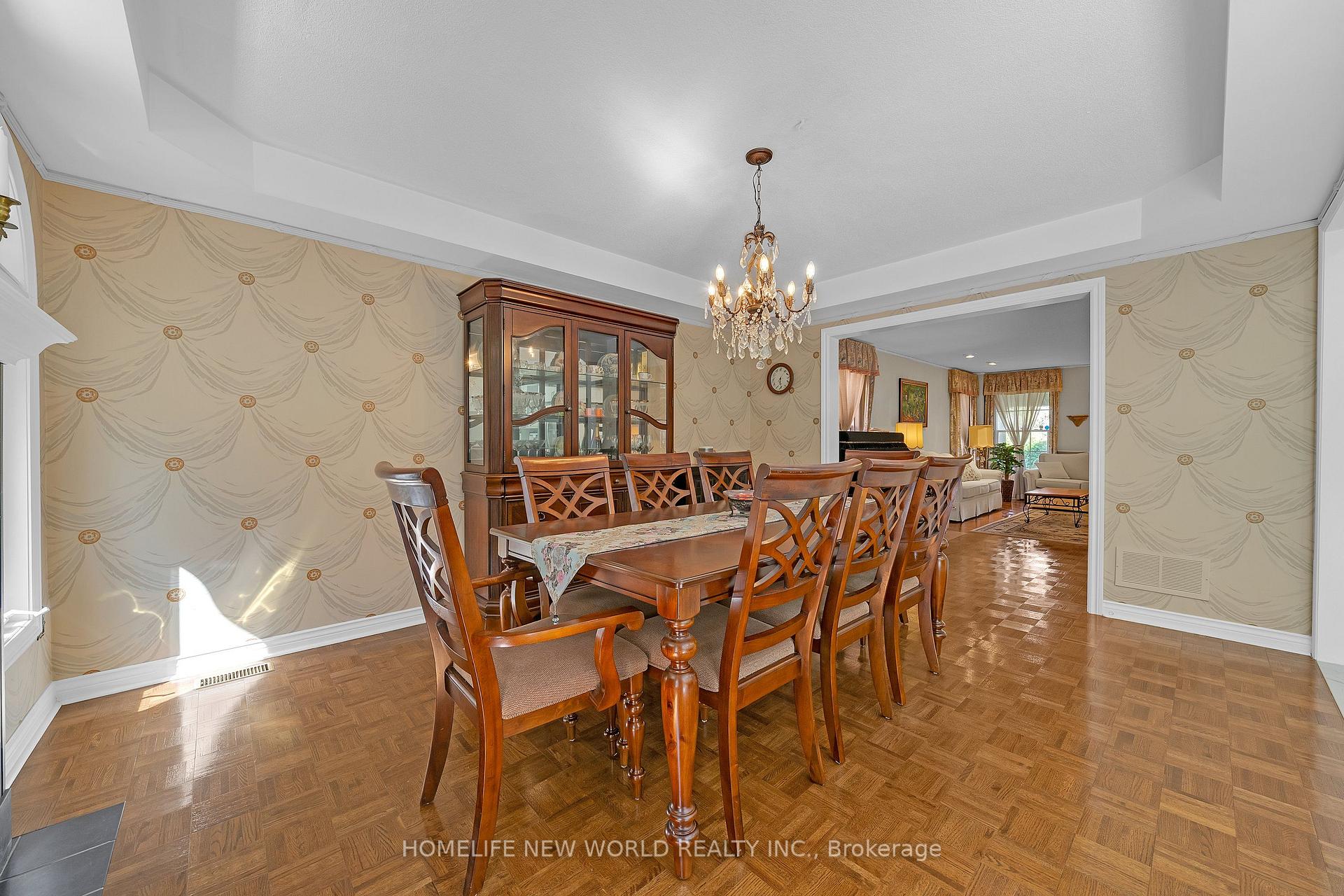 Photo 35 of 2326 Yorktown Circle, Mississauga, Central Erin Mills — HOMEH