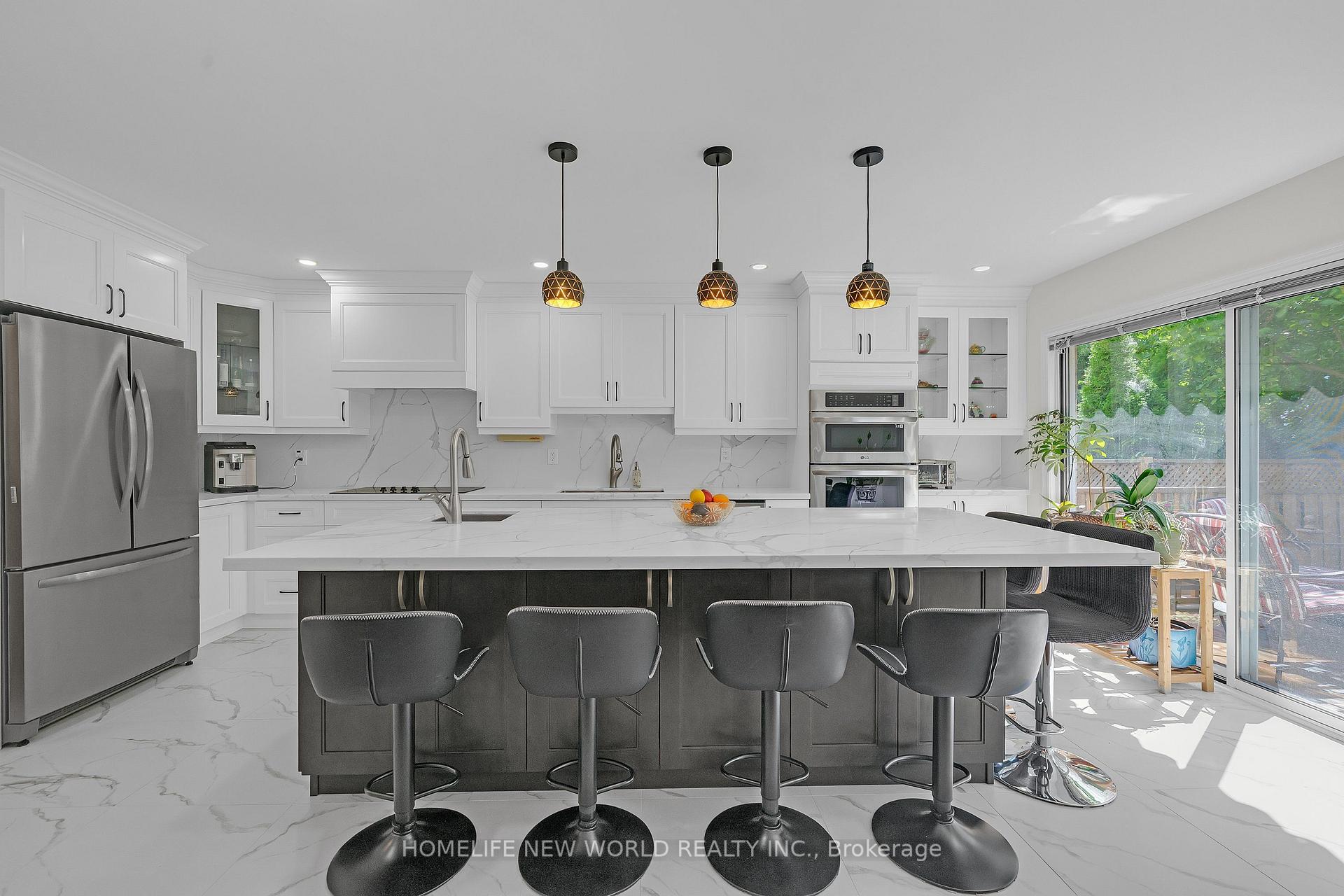Photo 39 of 2326 Yorktown Circle, Mississauga, Central Erin Mills — HOMEH