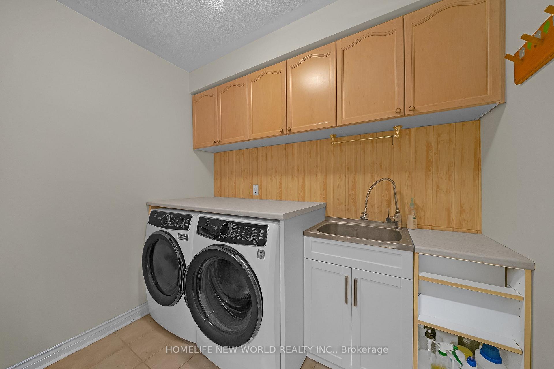 Photo 49 of 2326 Yorktown Circle, Mississauga, Central Erin Mills — HOMEH