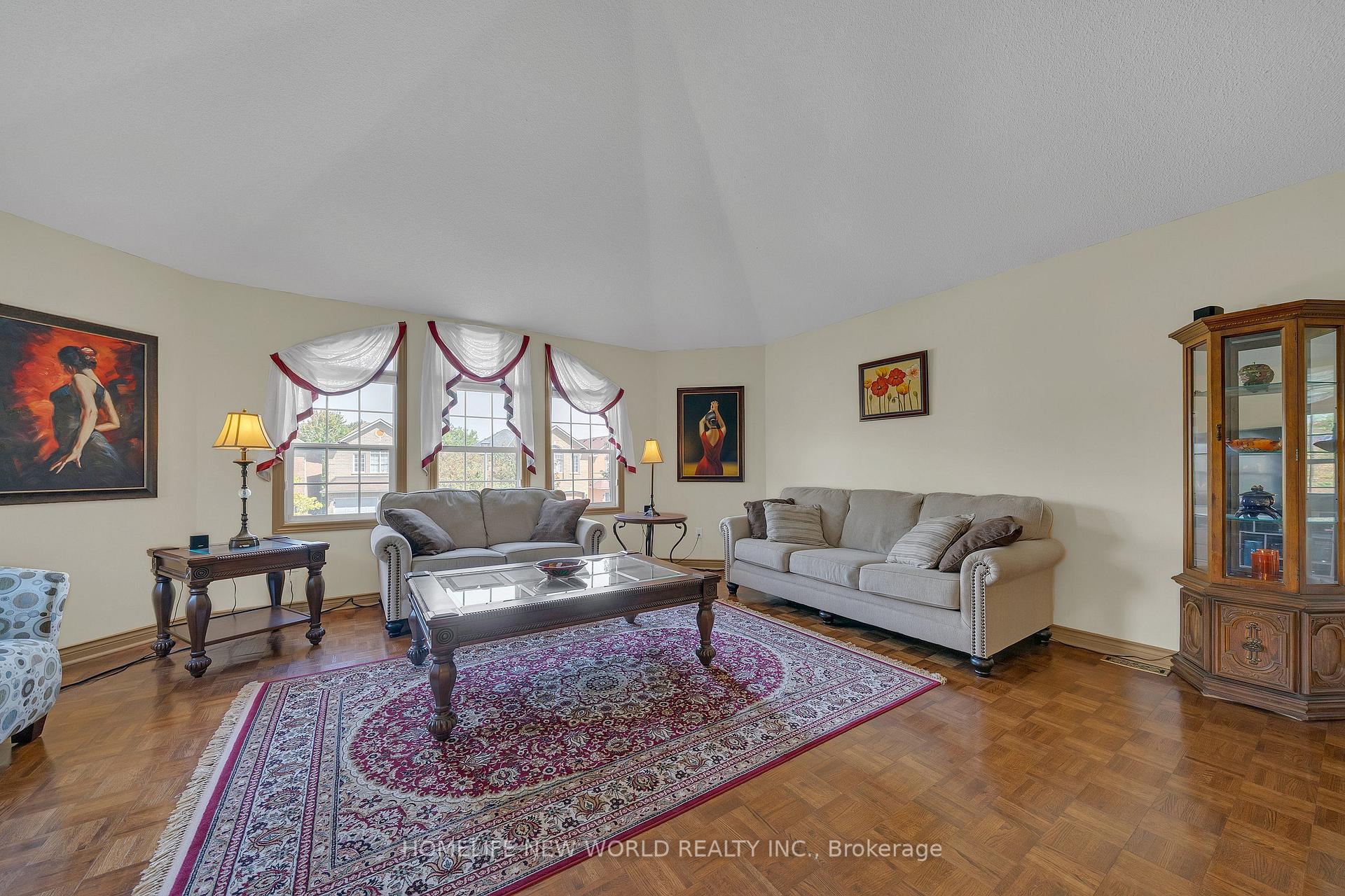 Photo 57 of 2326 Yorktown Circle, Mississauga, Central Erin Mills — HOMEH