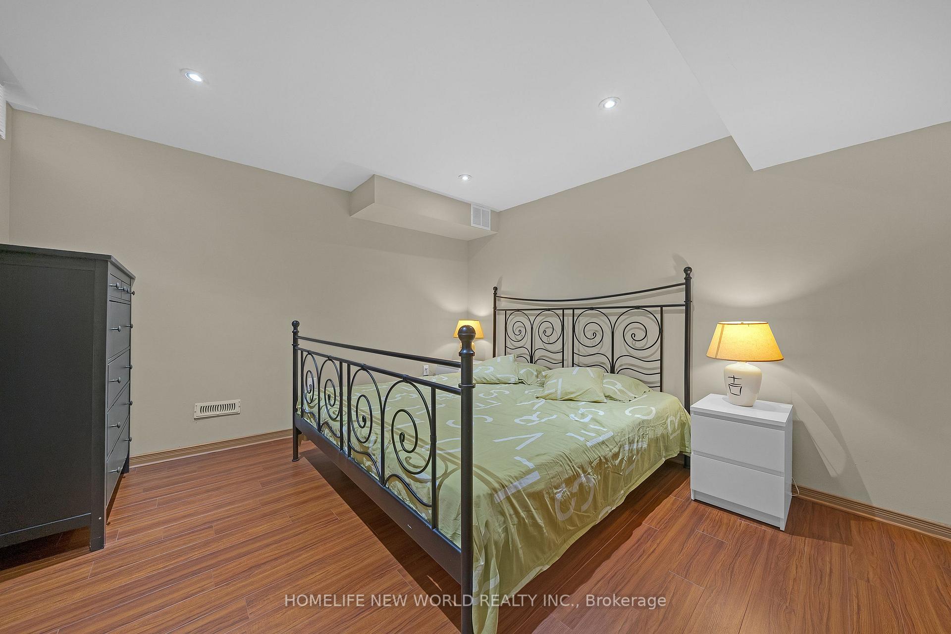 Photo 87 of 2326 Yorktown Circle, Mississauga, Central Erin Mills — HOMEH