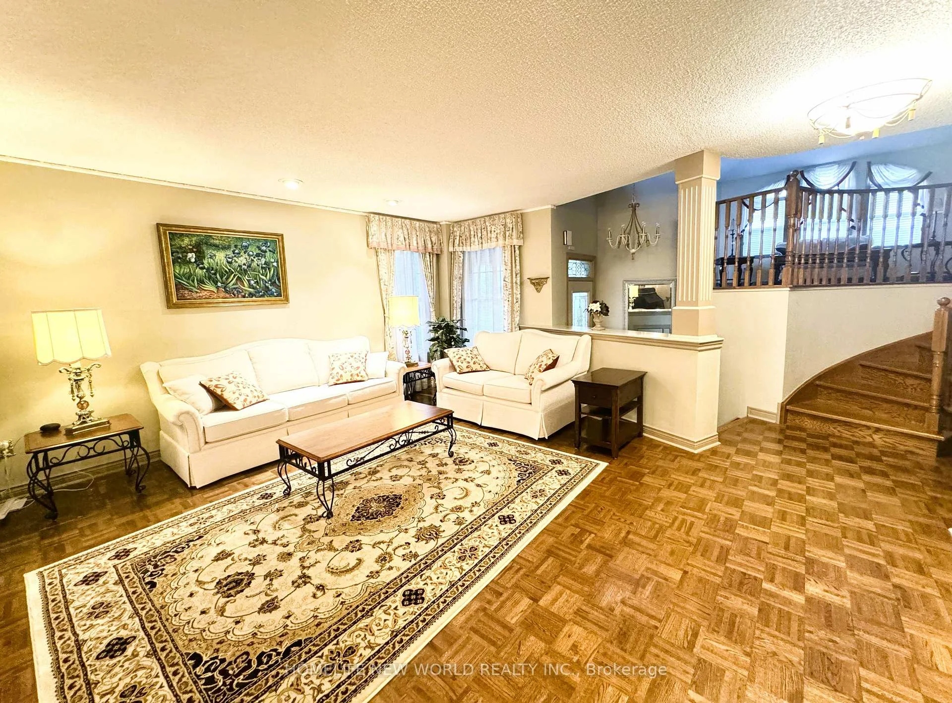 Photo 13 of 2326 Yorktown Circle, Mississauga, Central Erin Mills — HOMEH