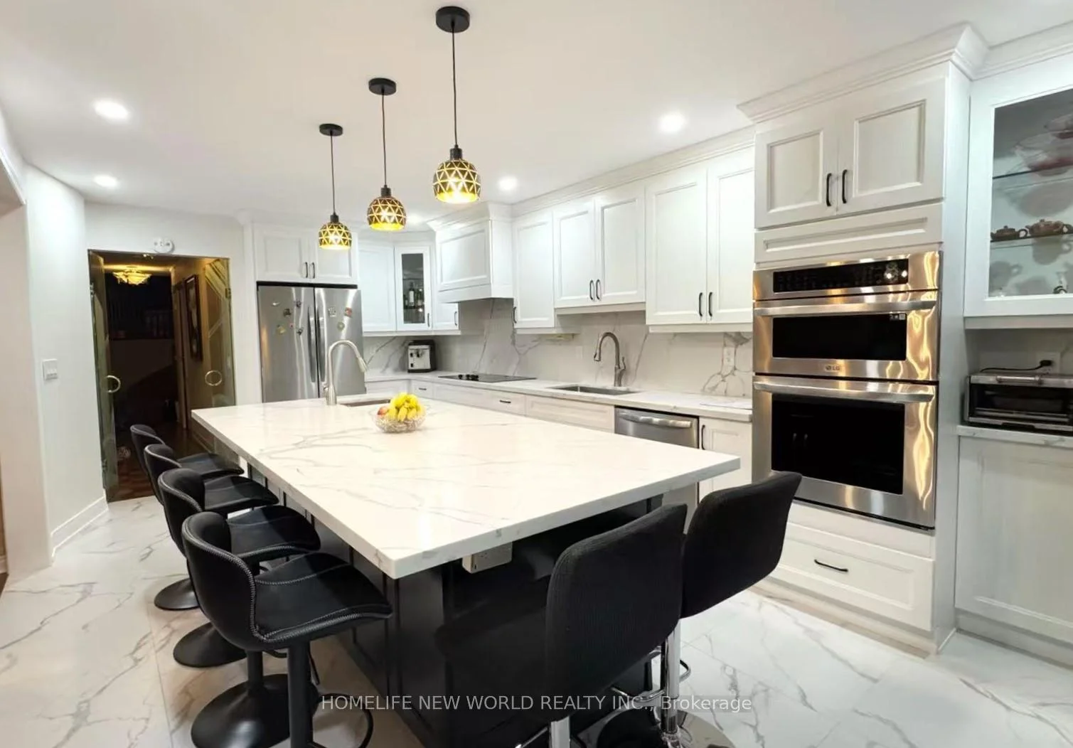 Photo 17 of 2326 Yorktown Circle, Mississauga, Central Erin Mills — HOMEH