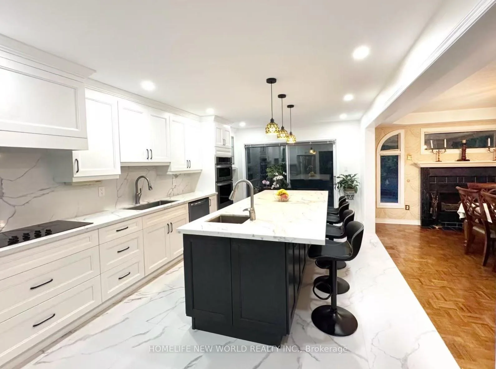 Photo 19 of 2326 Yorktown Circle, Mississauga, Central Erin Mills — HOMEH