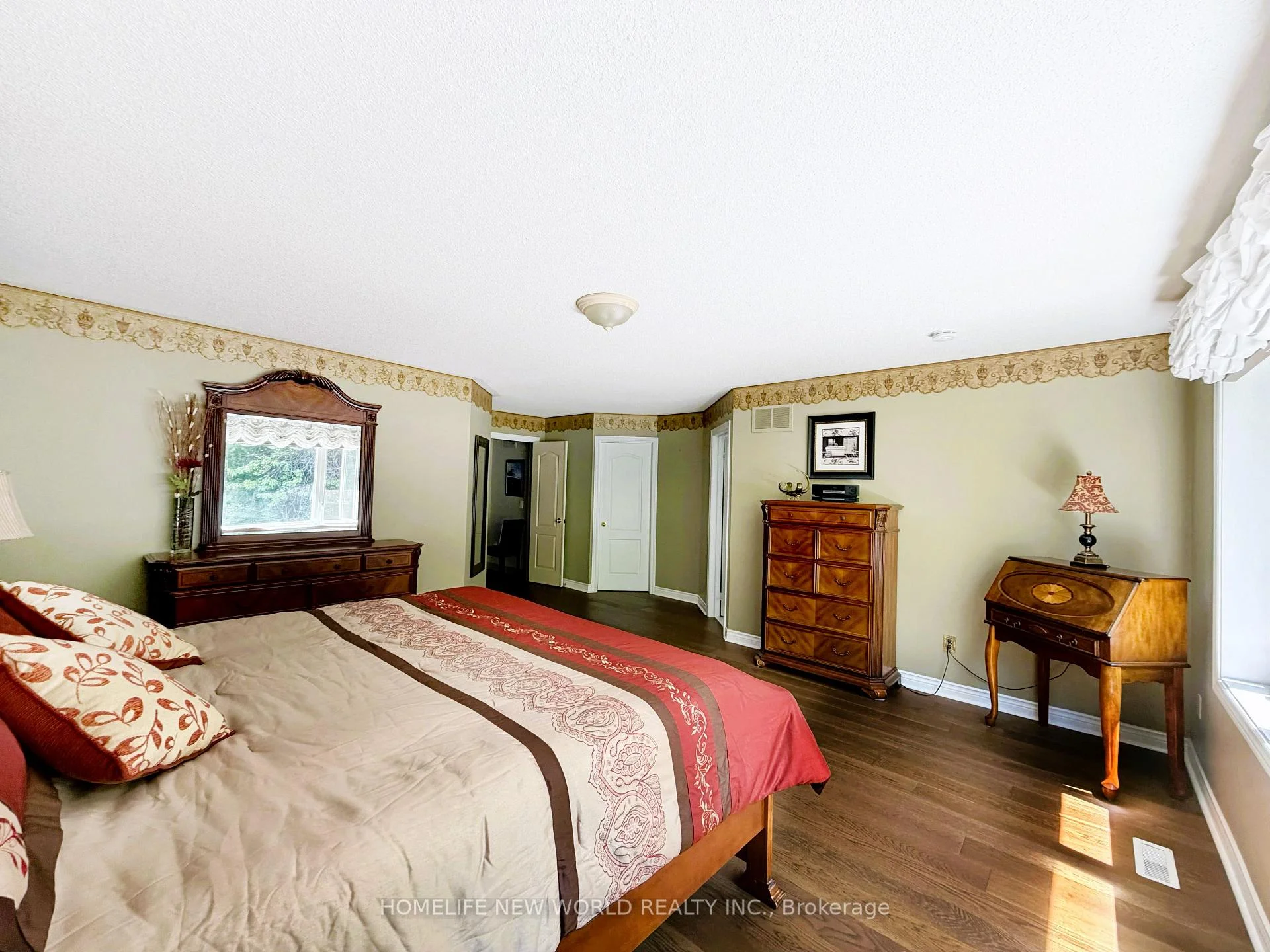 Photo 40 of 2326 Yorktown Circle, Mississauga, Central Erin Mills — HOMEH