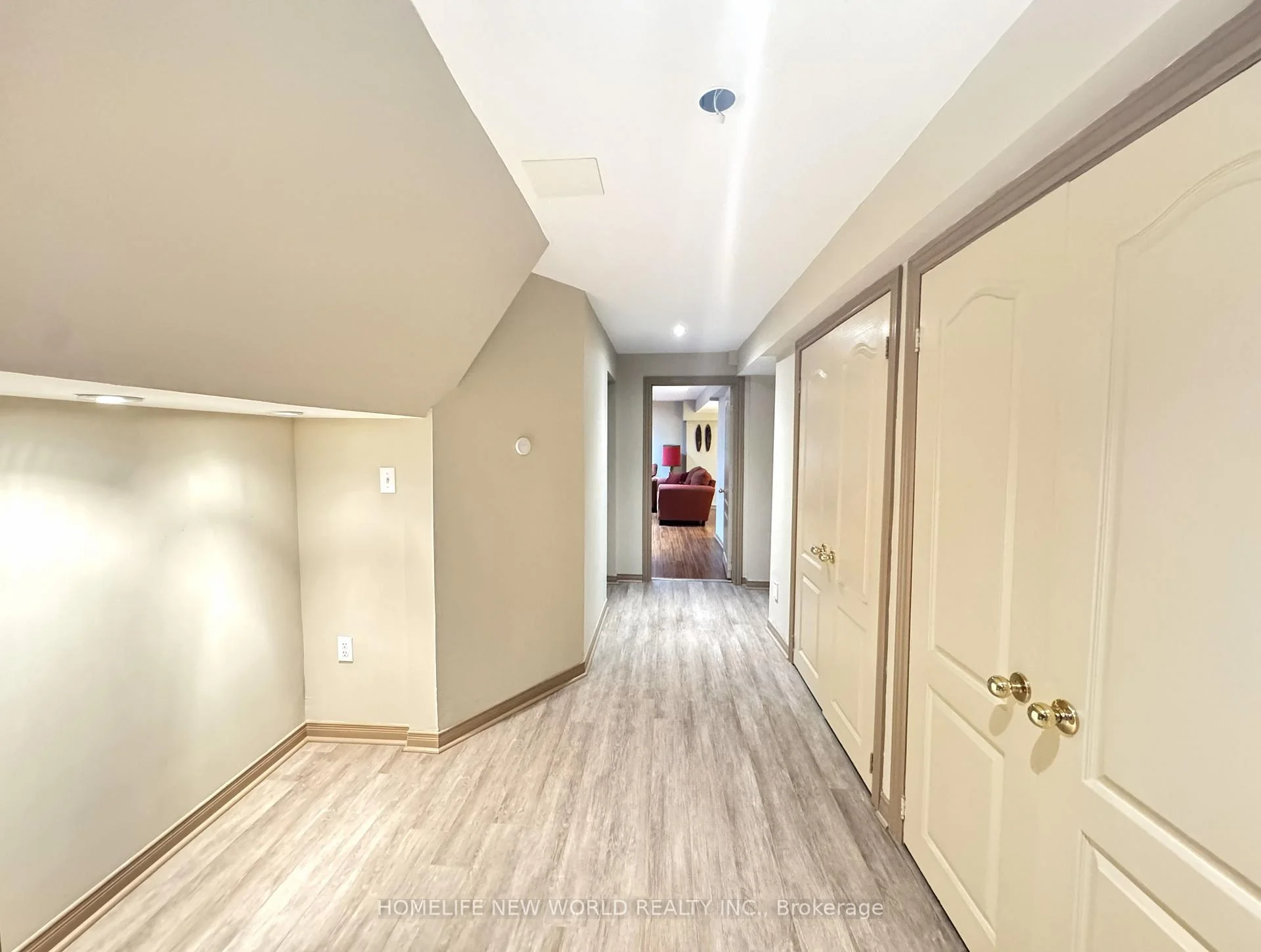 Photo 62 of 2326 Yorktown Circle, Mississauga, Central Erin Mills — HOMEH