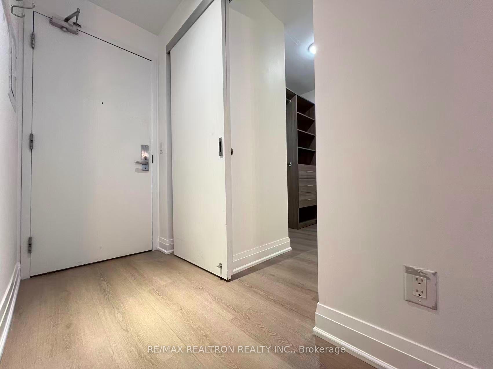 Photo 3 of Unit 214, 8 Charlotte Street, Toronto, Waterfront Communities — HOMEH