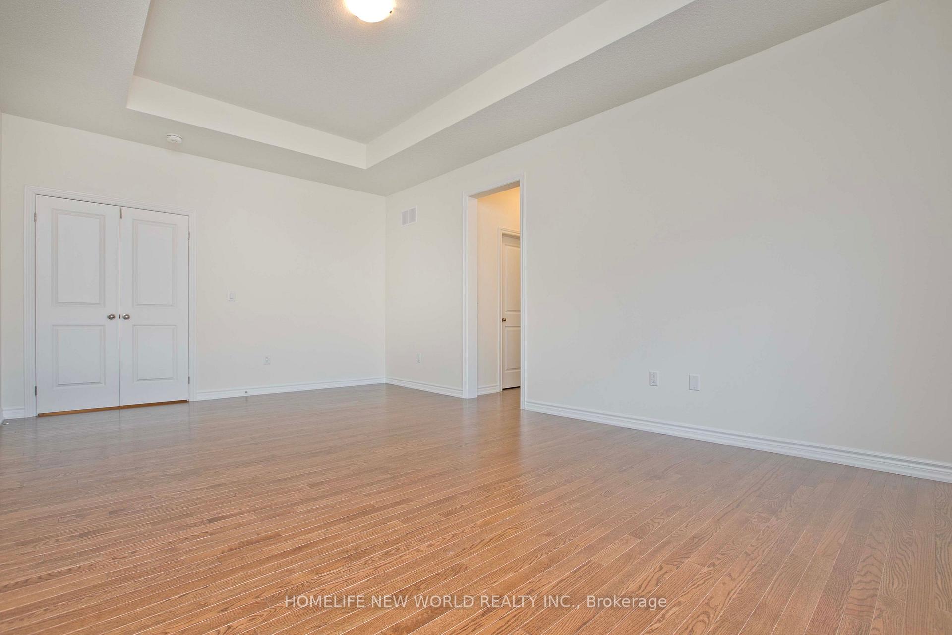 Photo 15 of 1864 Irish Moss Square, Pickering, Rural Pickering — HOMEH