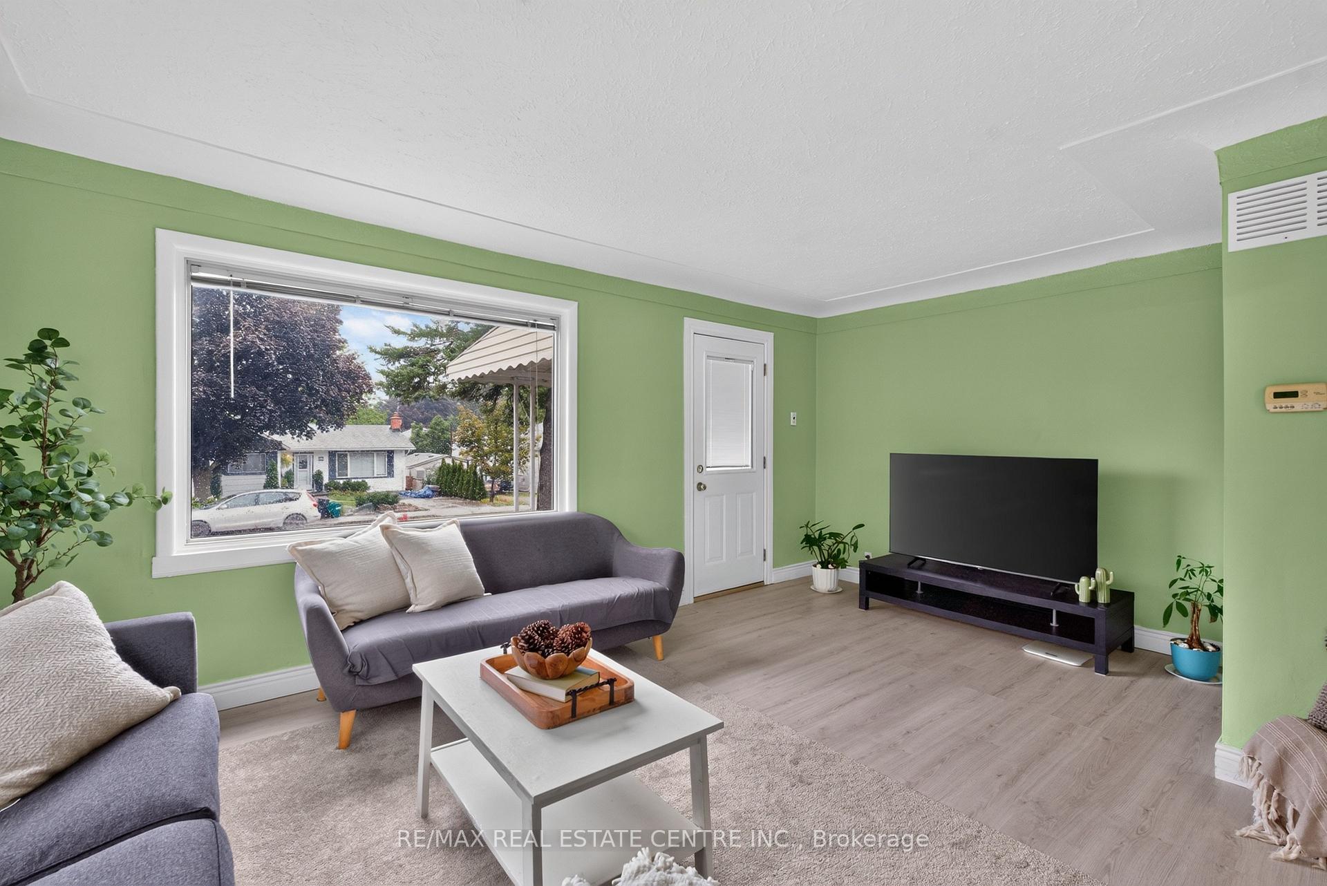 Photo 11 of 243 West 19th Street, Hamilton, Buchanan — HOMEH